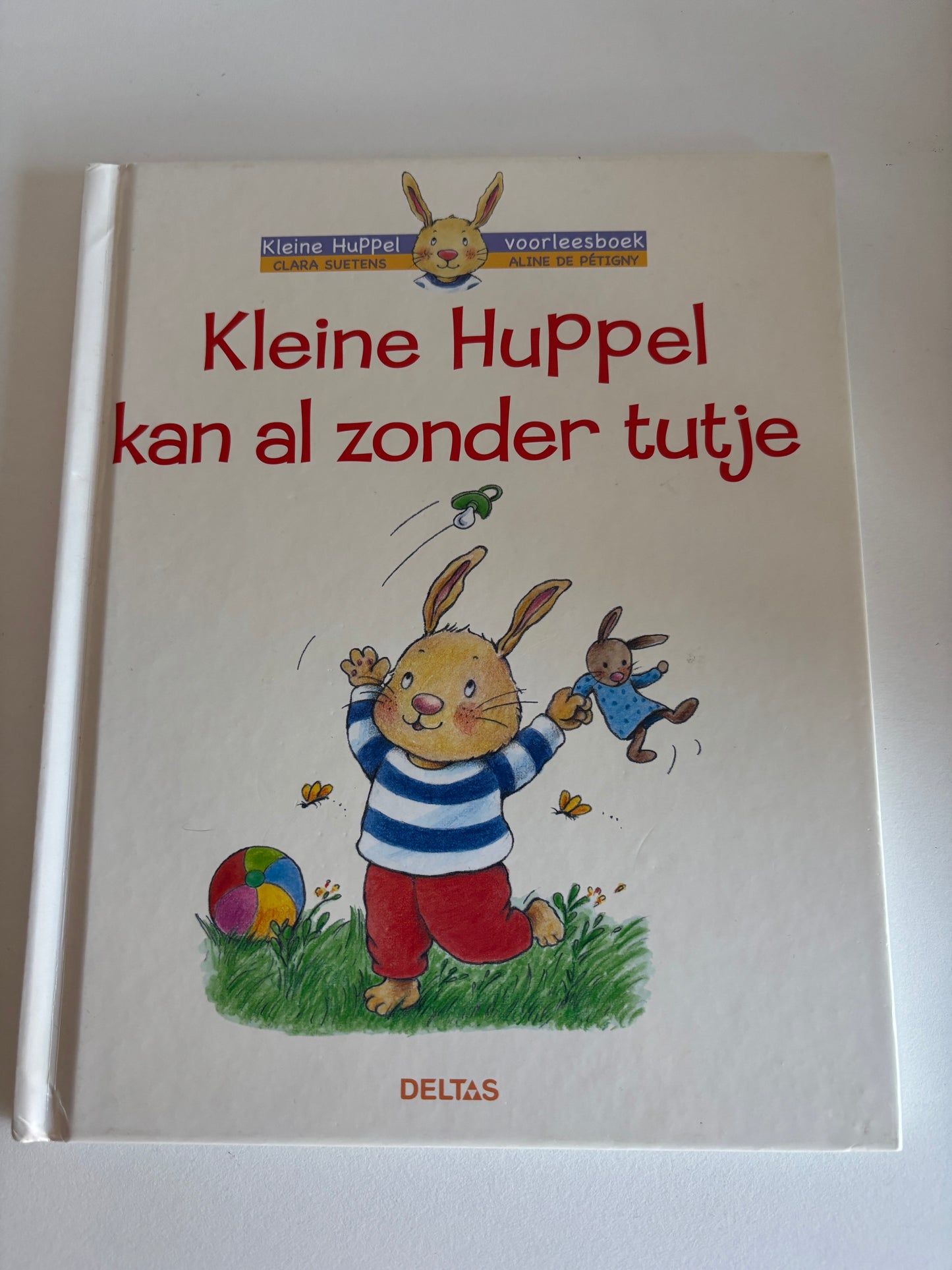 Kleine Huppel kan al zonder tutje