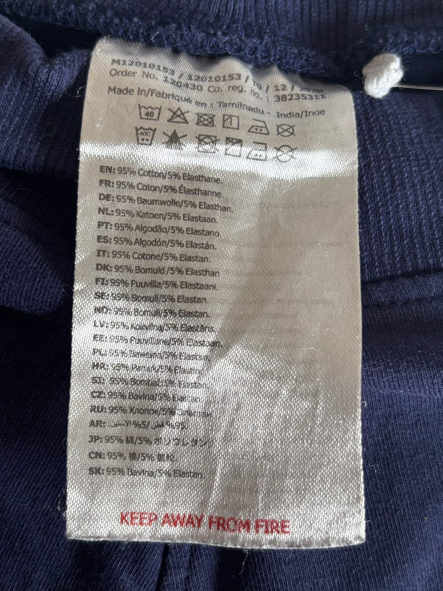 Marineblauwe bermuda