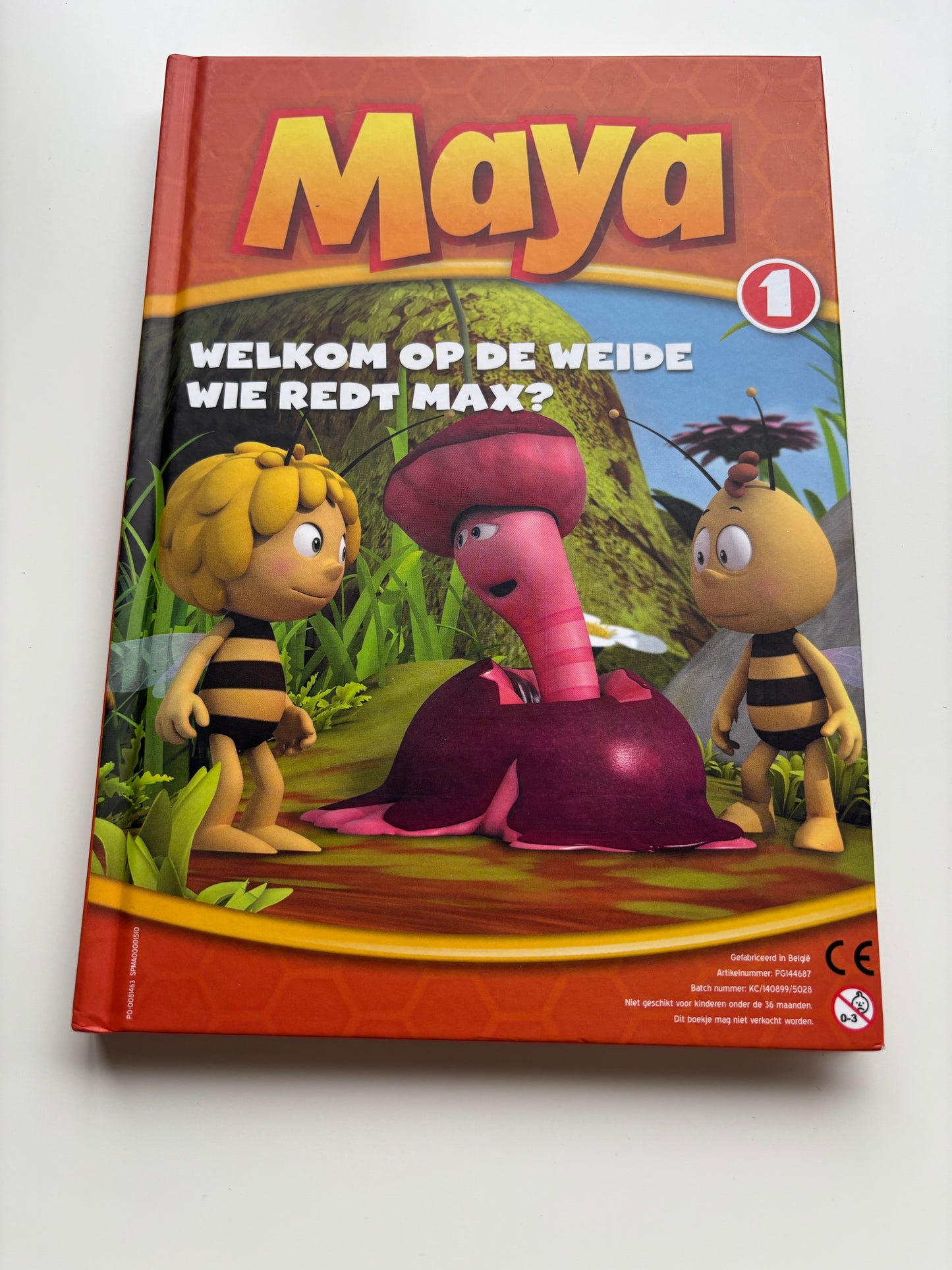 Maya - 1. Welkom op de weide & Wie redt Max?