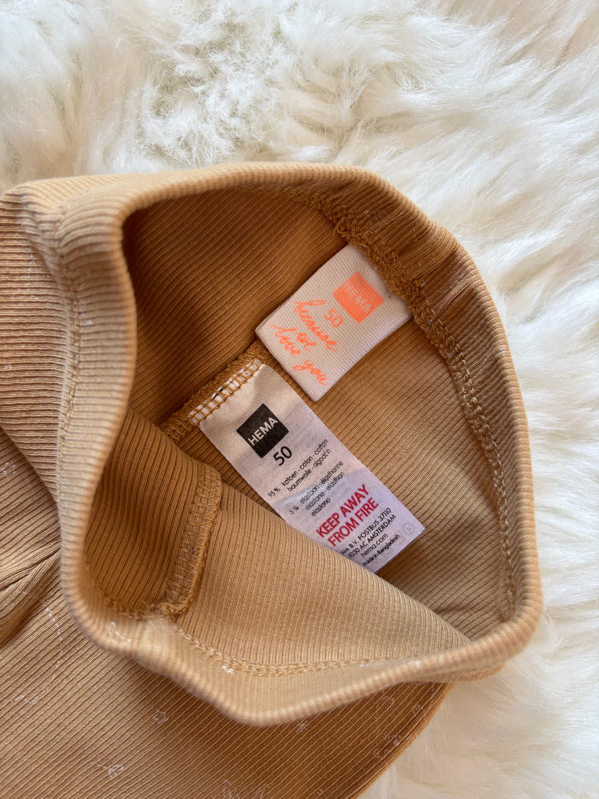 Mosterdgeel setje | Hema | 50