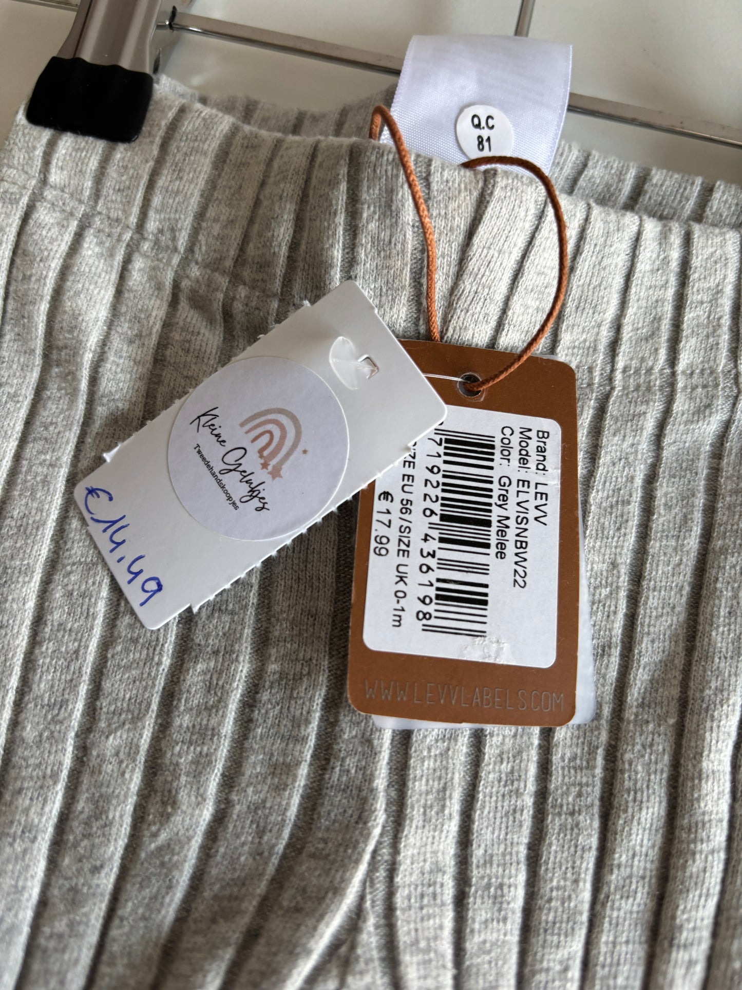 Lichtgrijze riblegging