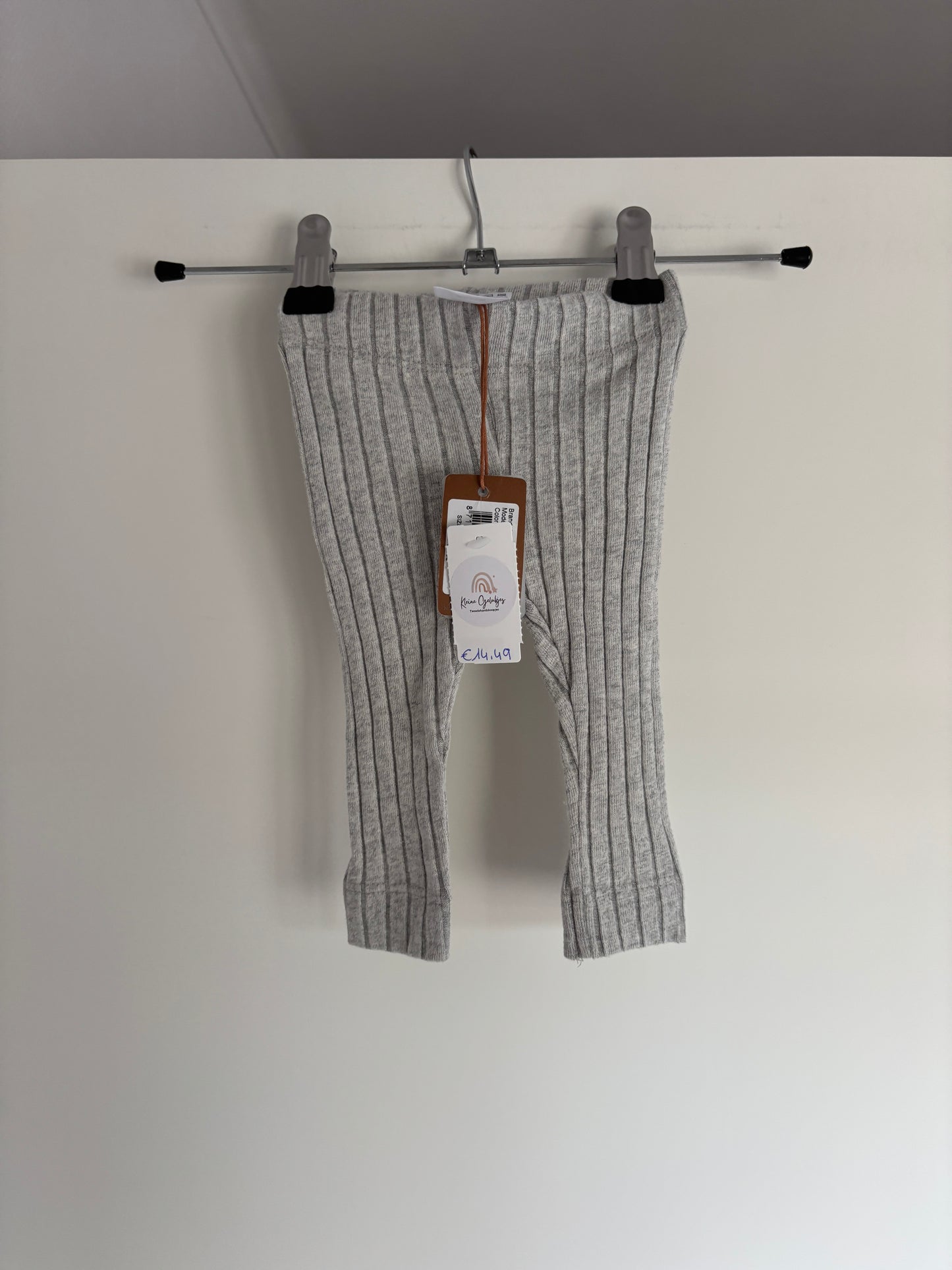 Lichtgrijze riblegging