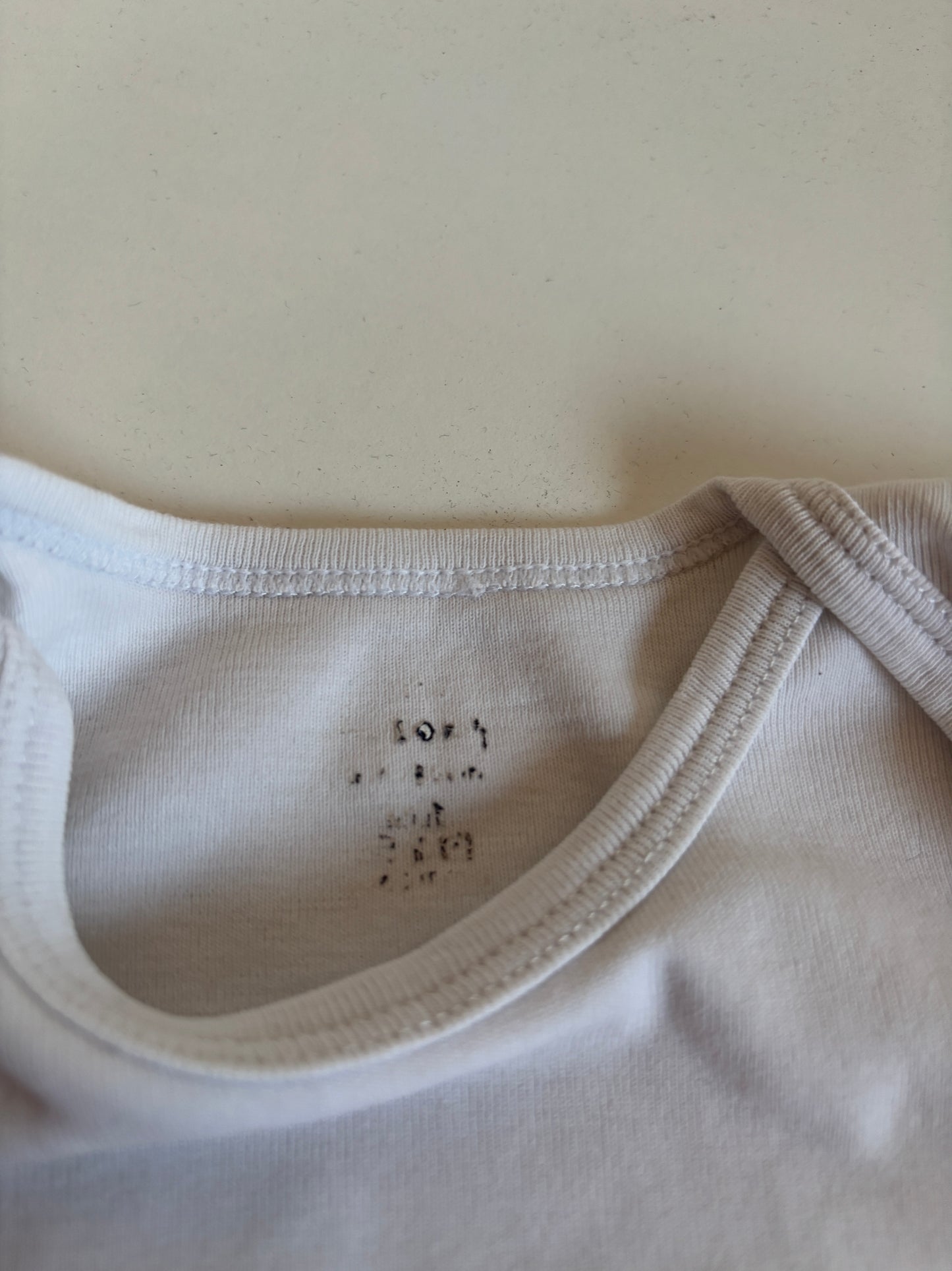 Witte romper met korte mouwen