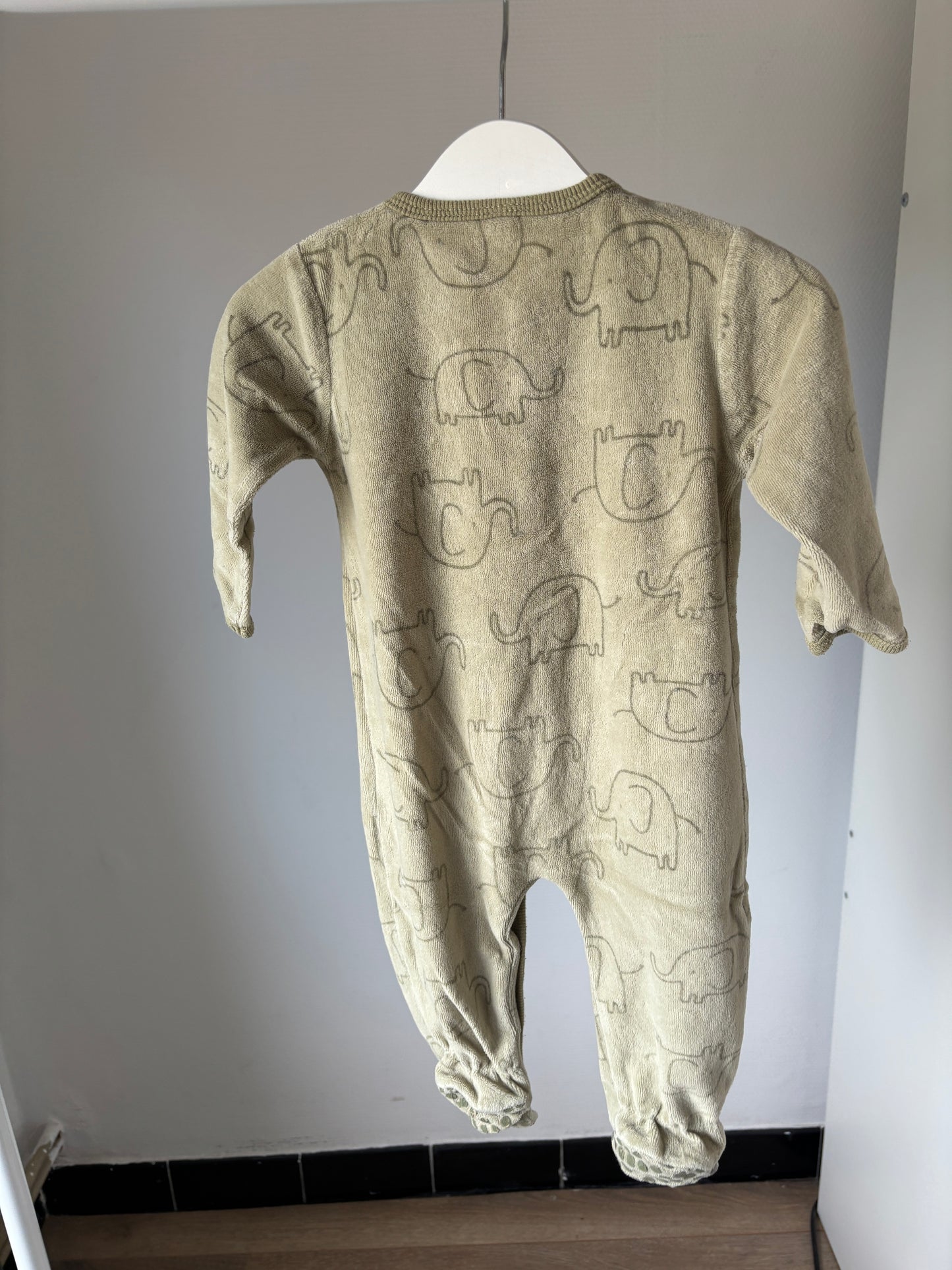 Khaki eendelige winterpyjama