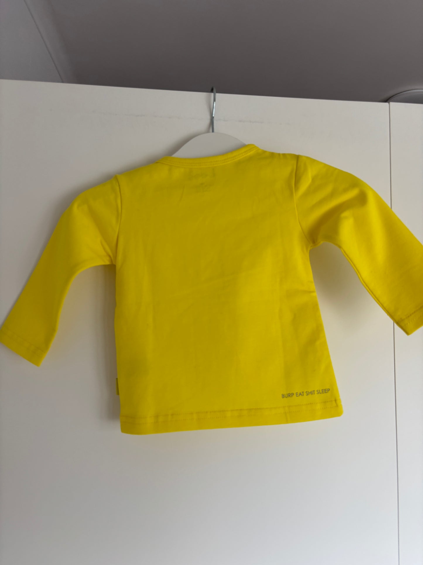 Gele longsleeve "Loved."