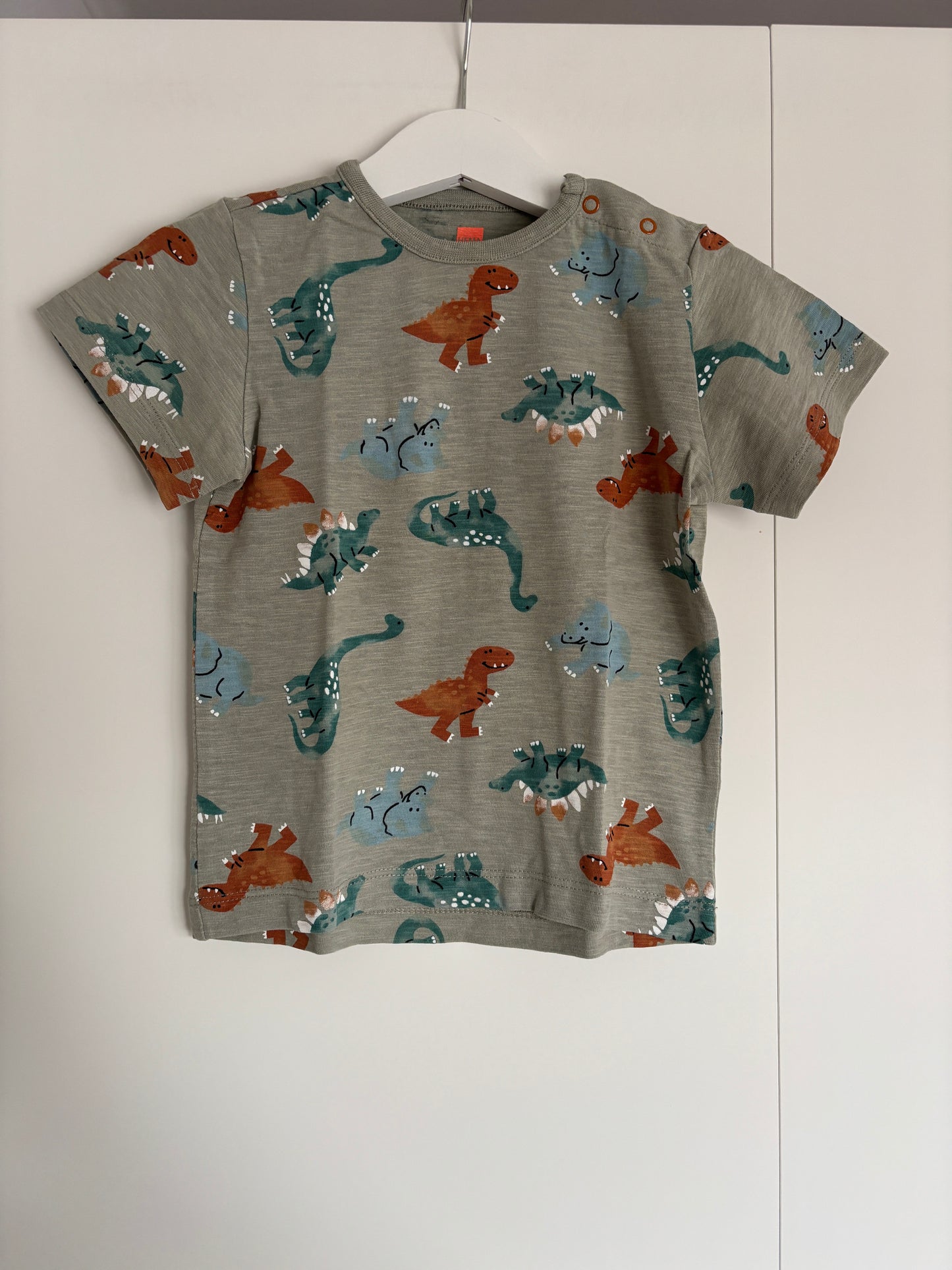 Khaki T-shirt met dino's