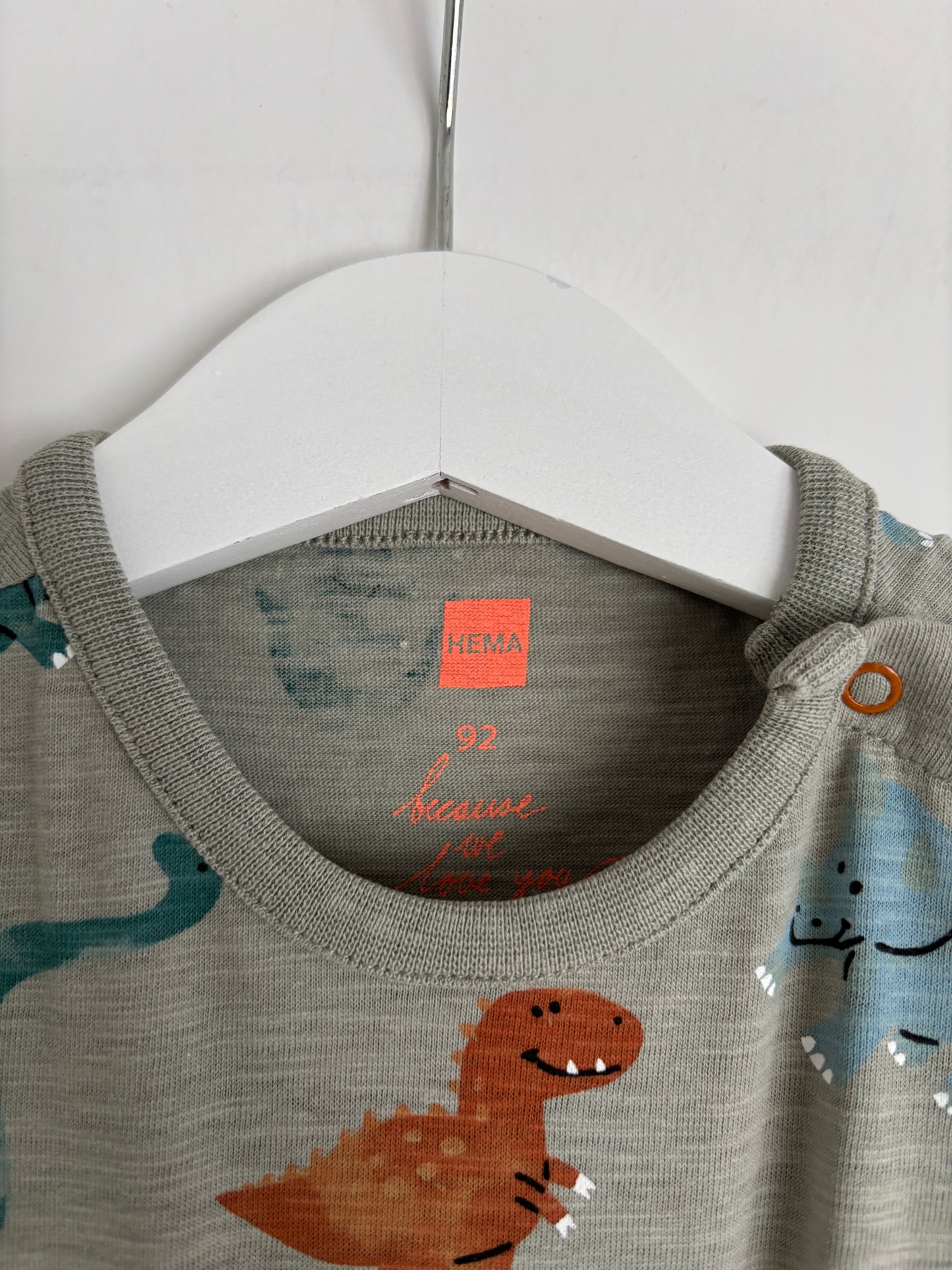 Khaki T-shirt met dino's