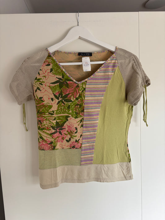 Muntgroene T-shirt met bloemen