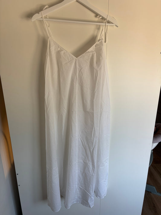 Witte halflange jurk