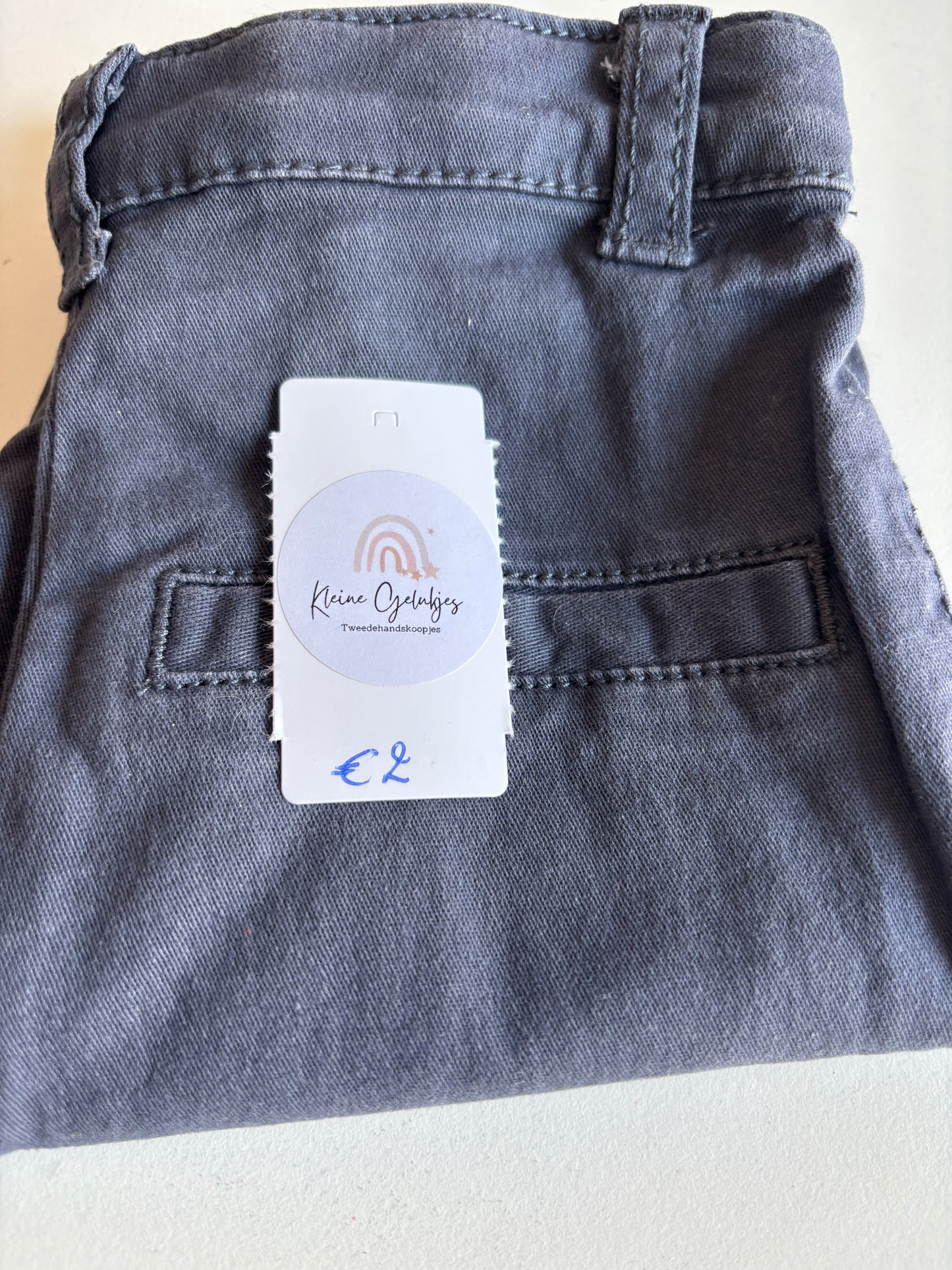 Donkergrijze jeansbroek