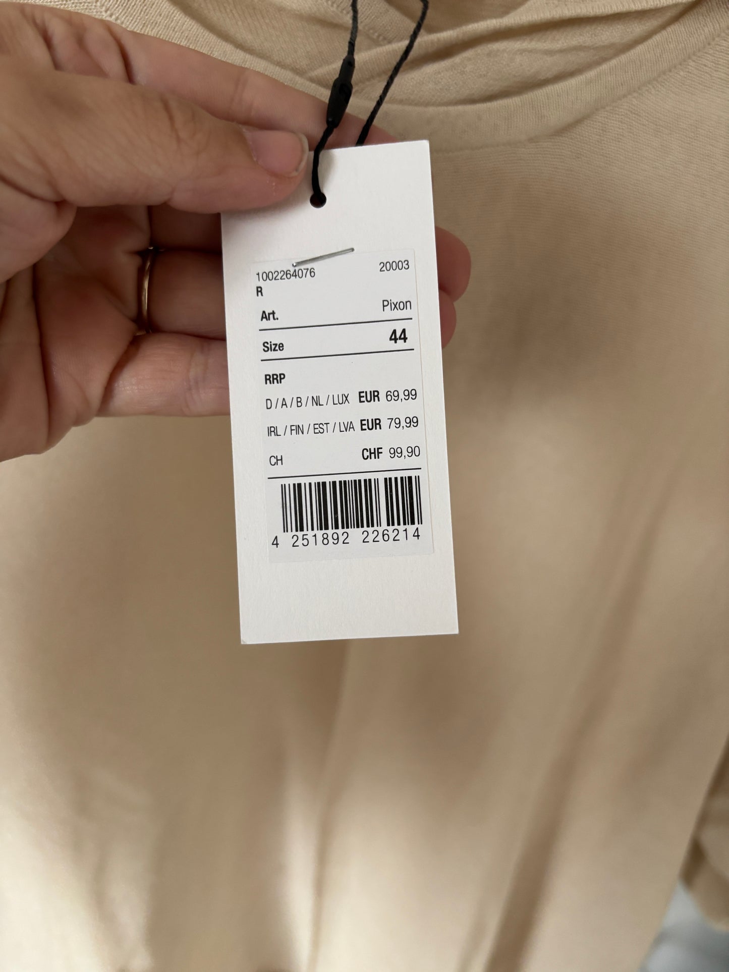 Beige trui met capuchon