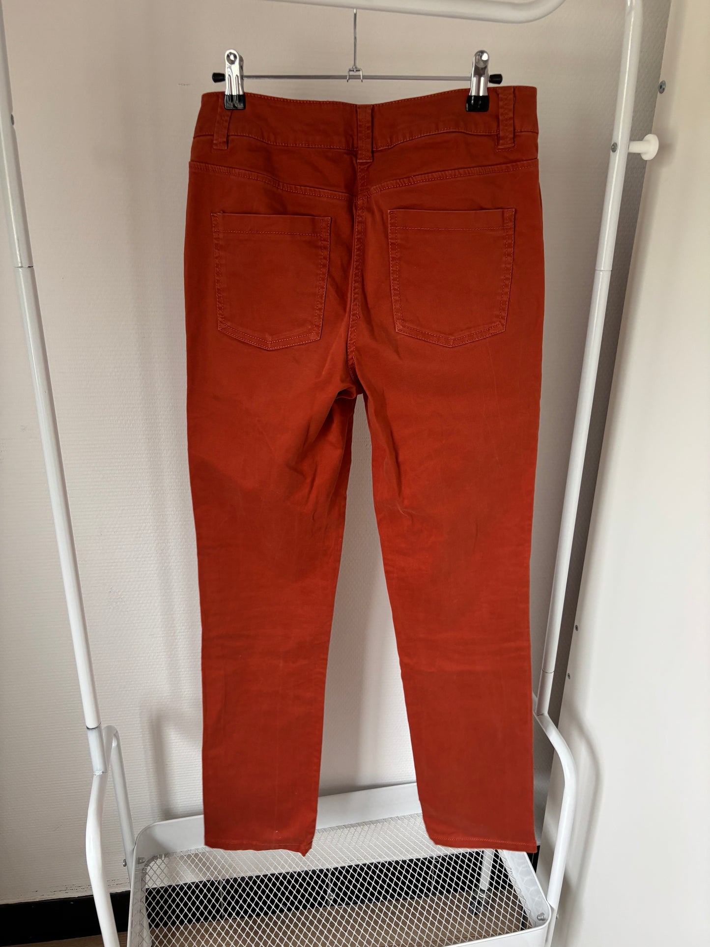 Oranje broek