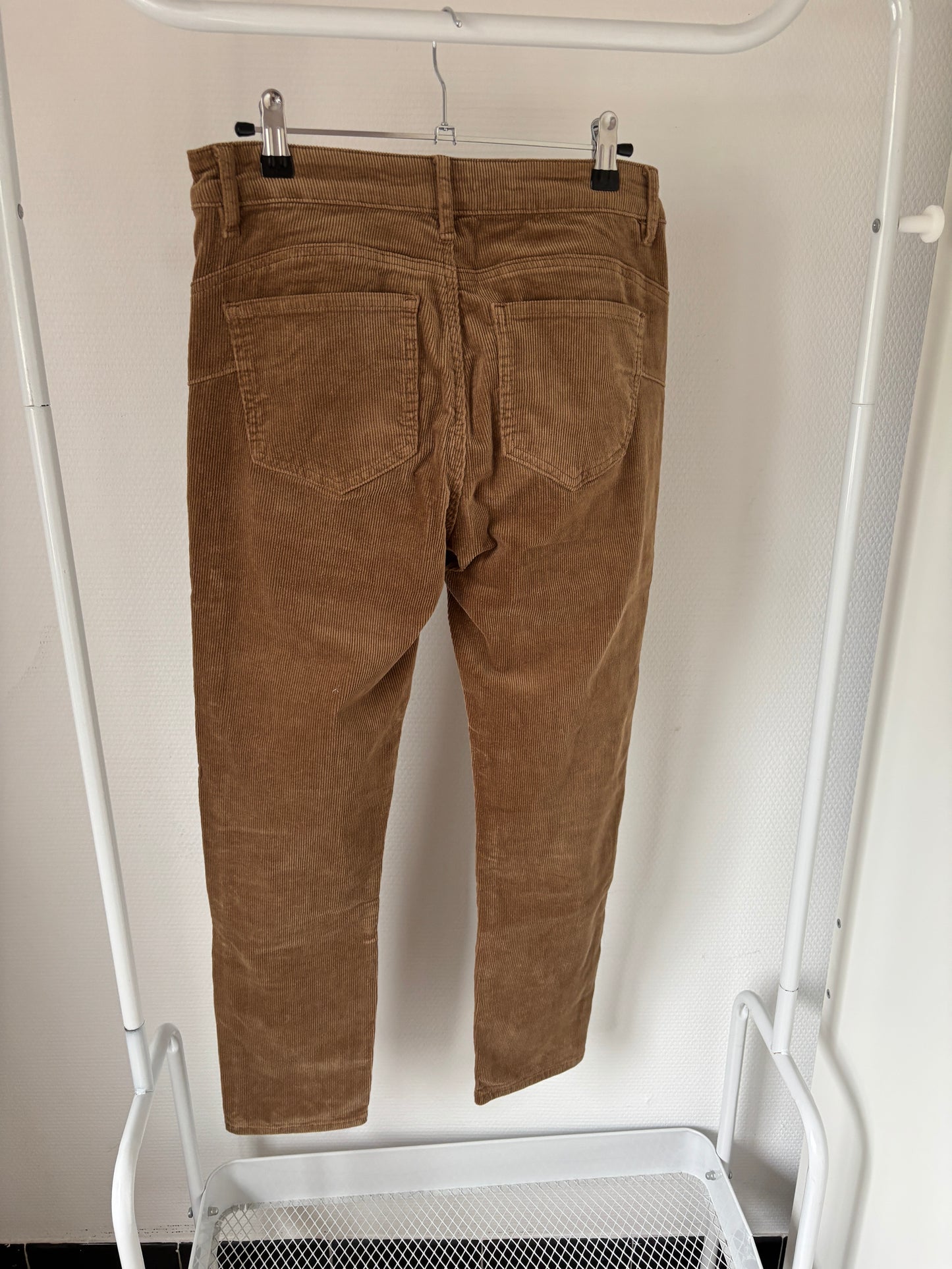 Bruine ribfluwelen broek