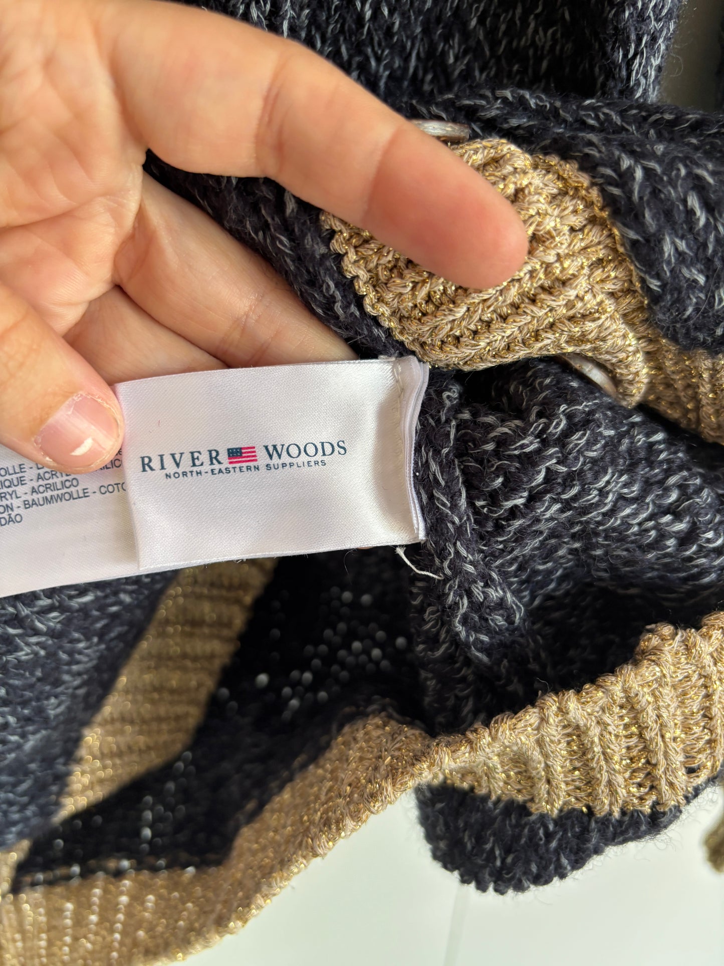 Marineblauwe cardigan met gouden rand