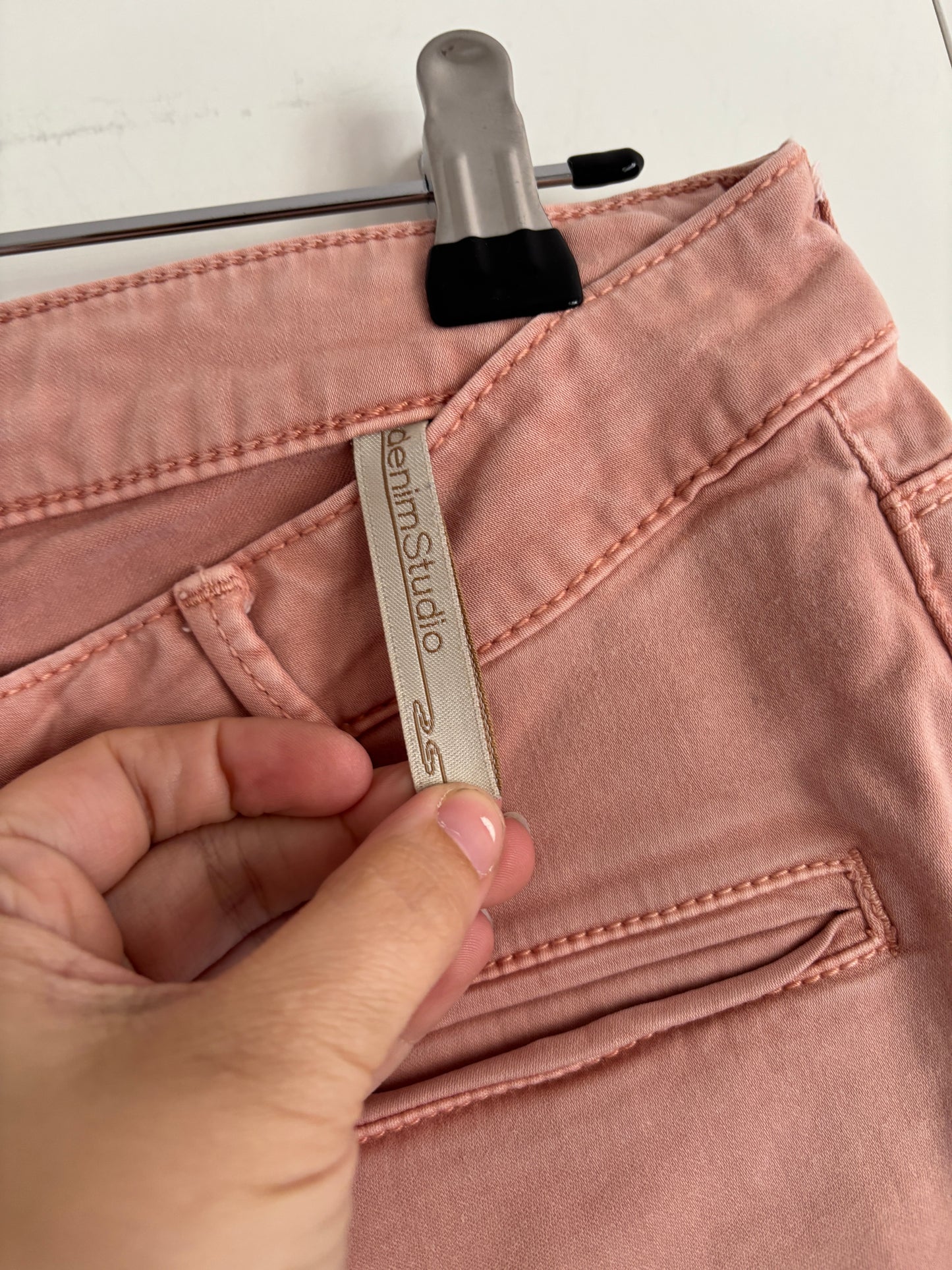 Lichtroze jeansbroek