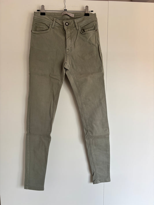 Olijfgroene jeansbroek