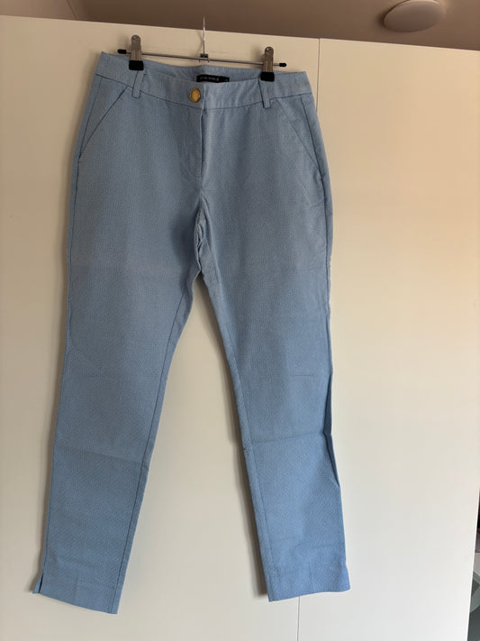 Lichtblauwe broek