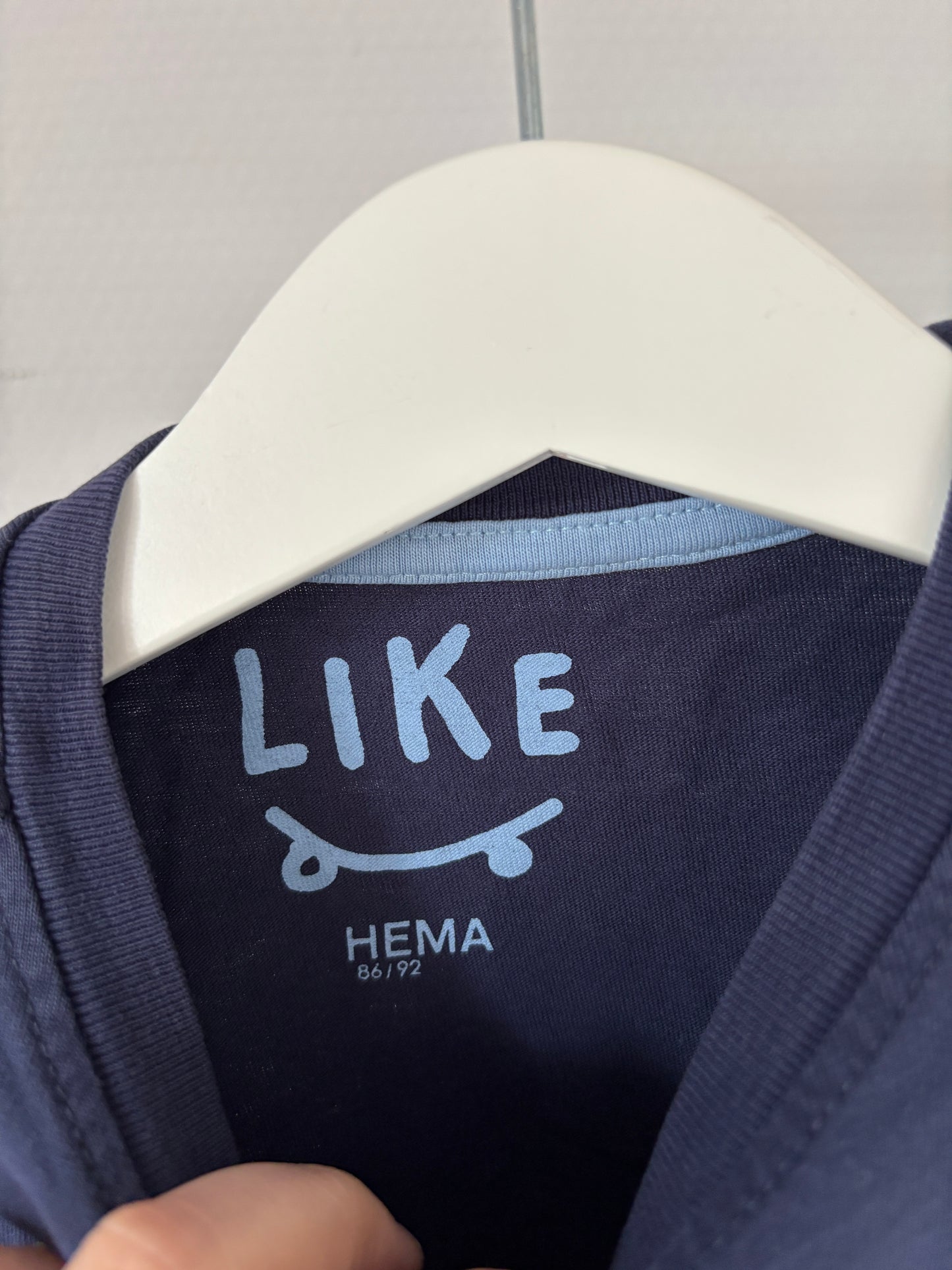 Marineblauwe longsleeve met skateboarden