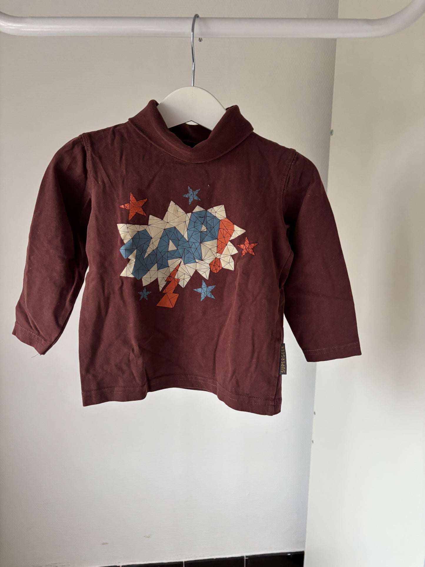 Bruine longsleeve met rolkraag