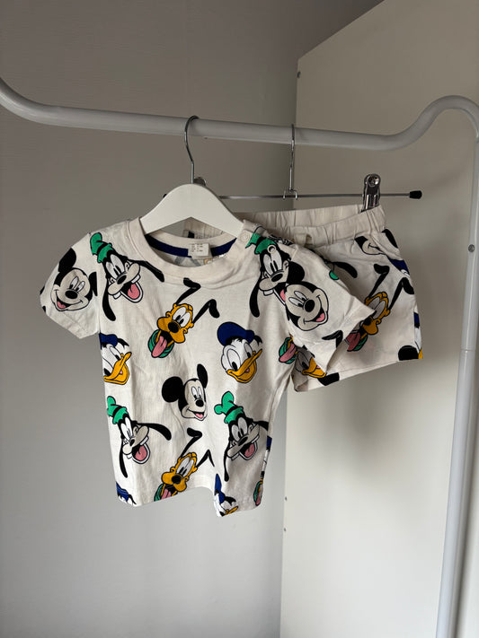 Setje Mickey Mouse: T-shirt en shortje