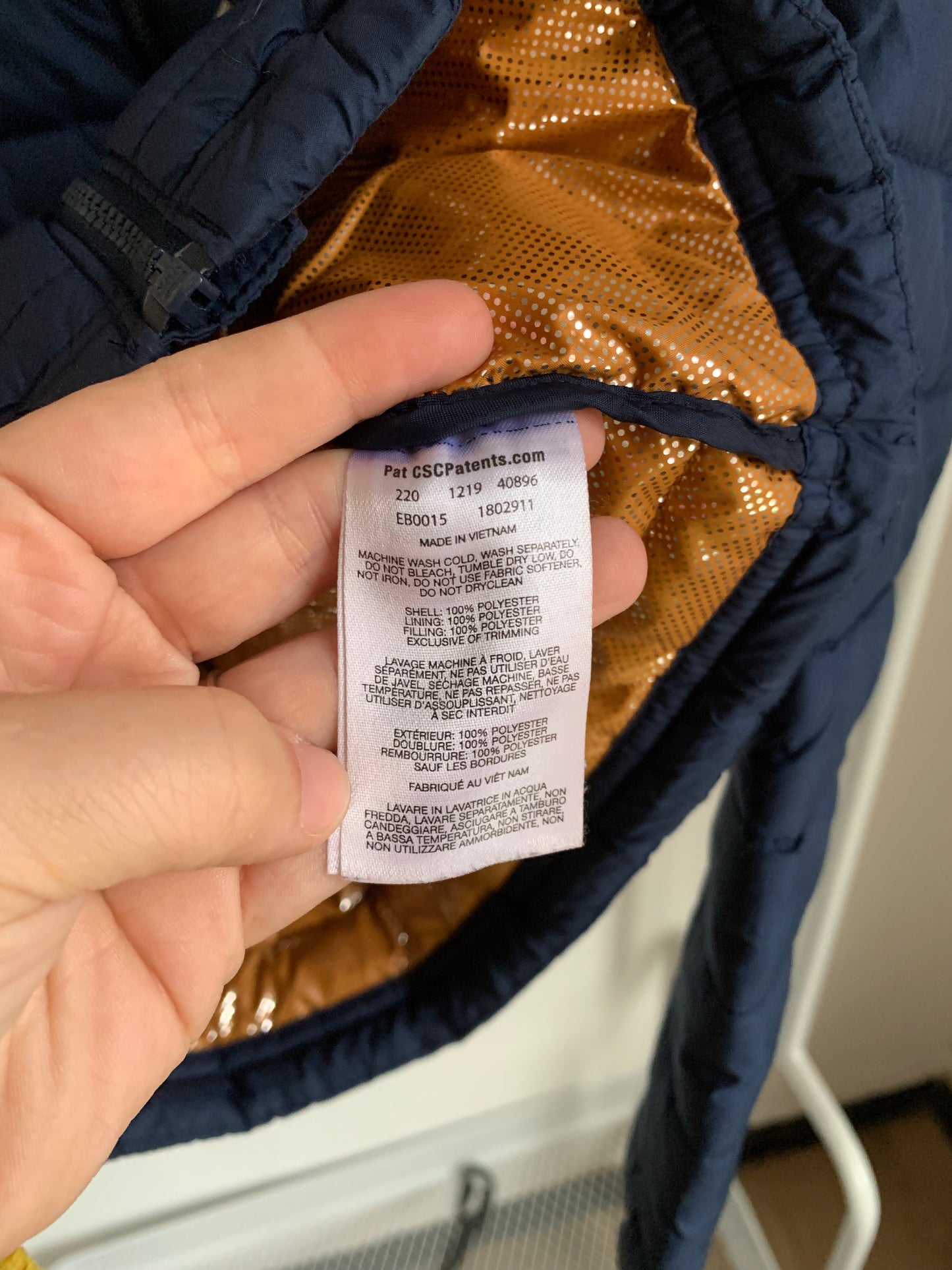 Marineblauwe tussenseizoensjas