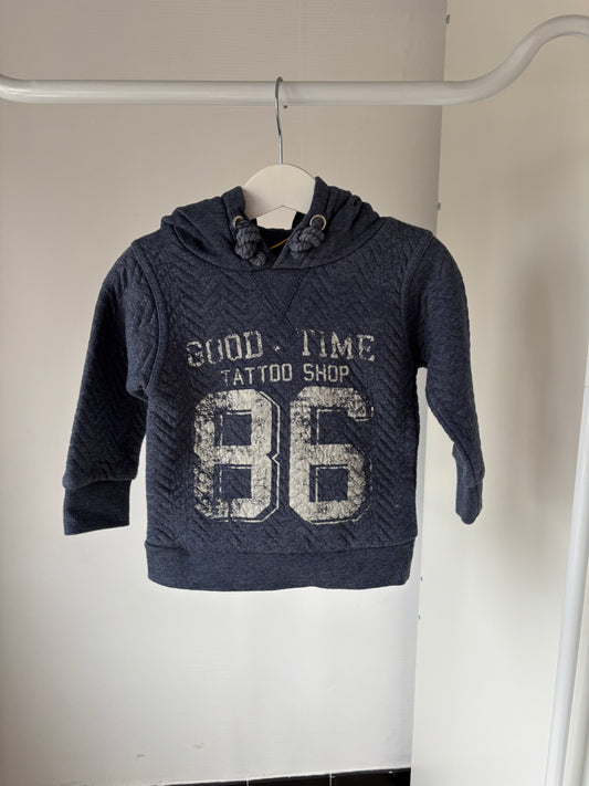 Marineblauwe sweater
