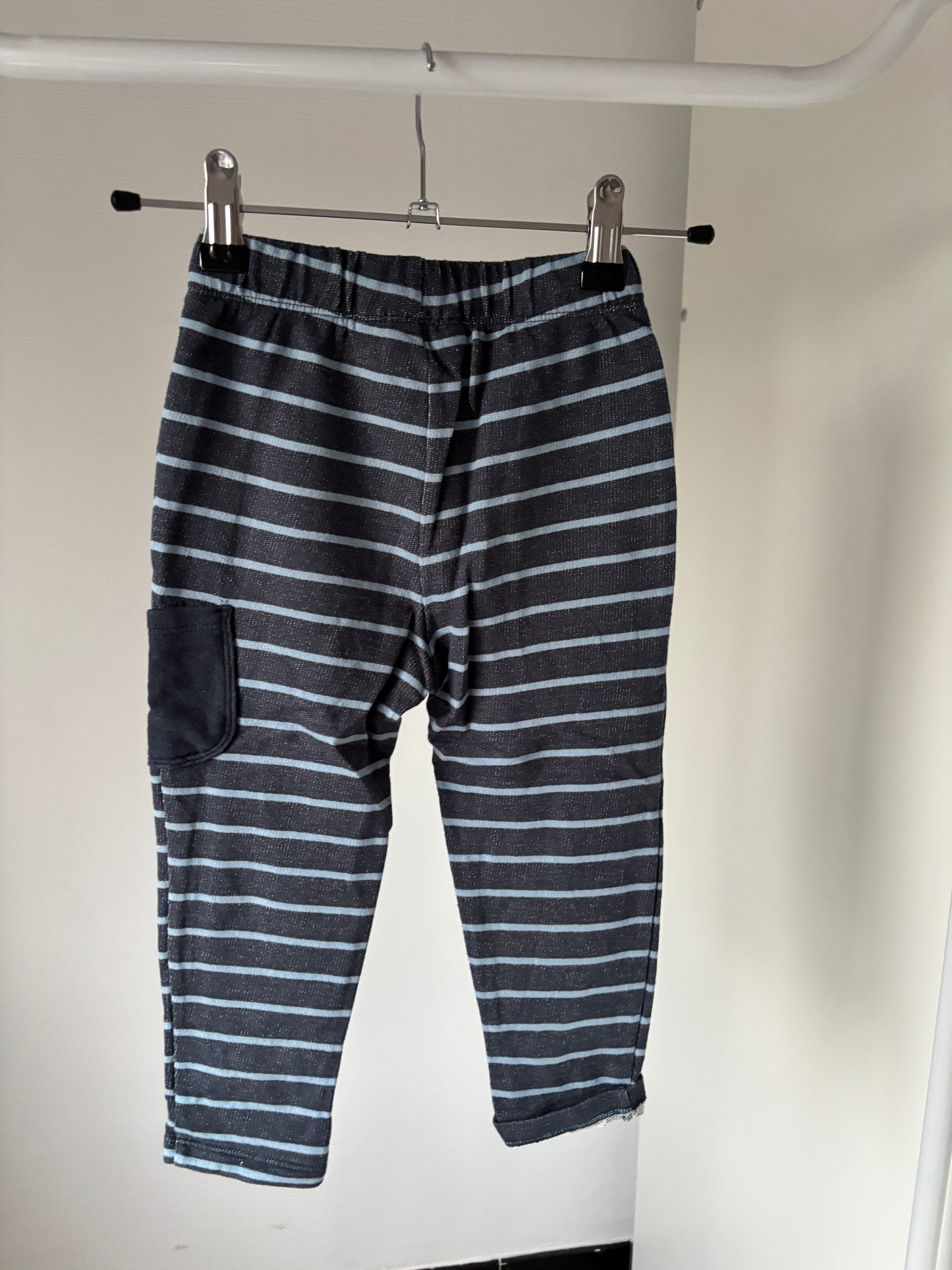 Marineblauwe gestreepte joggingbroek