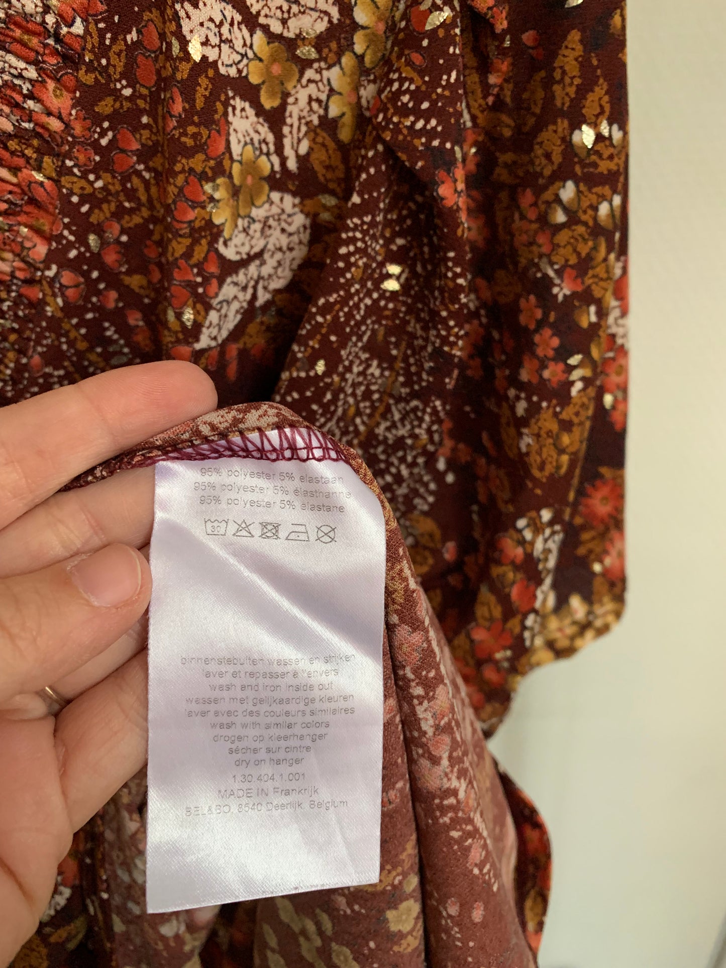 Wijnrode blouse met bloemen