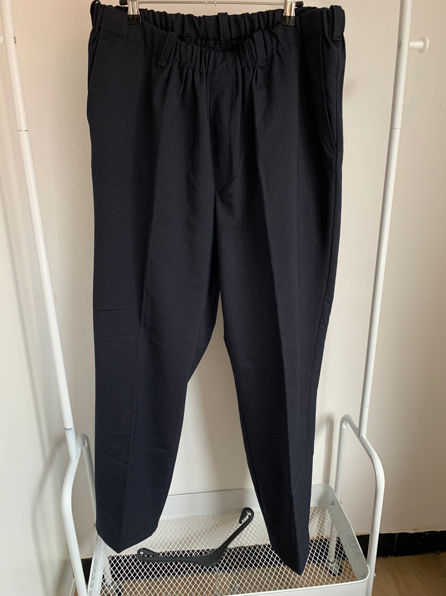 Marineblauwe broek met rek