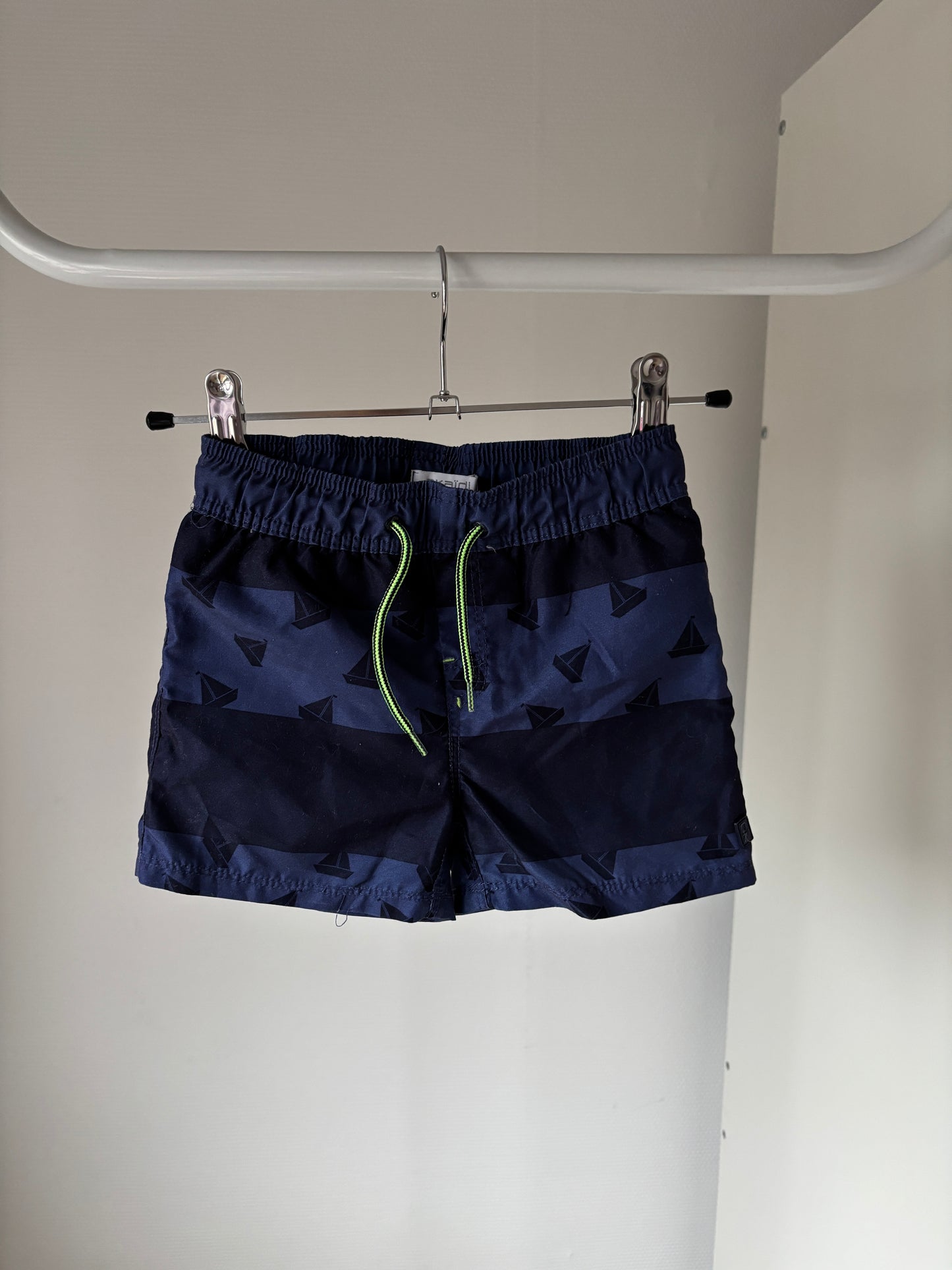 Marineblauwe zwembroek met bootjes