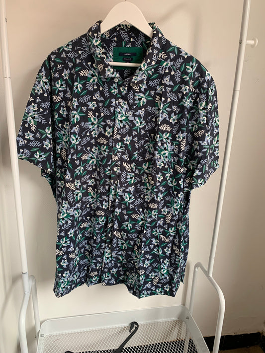 Marineblauw hemd met korte mouwen