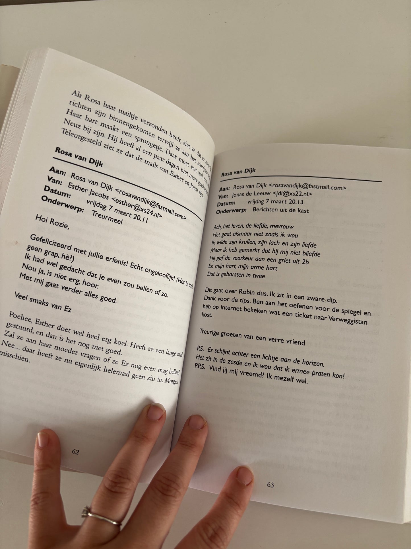 Francine Oomen - 8. Hoe overleef ik mijn ouders?