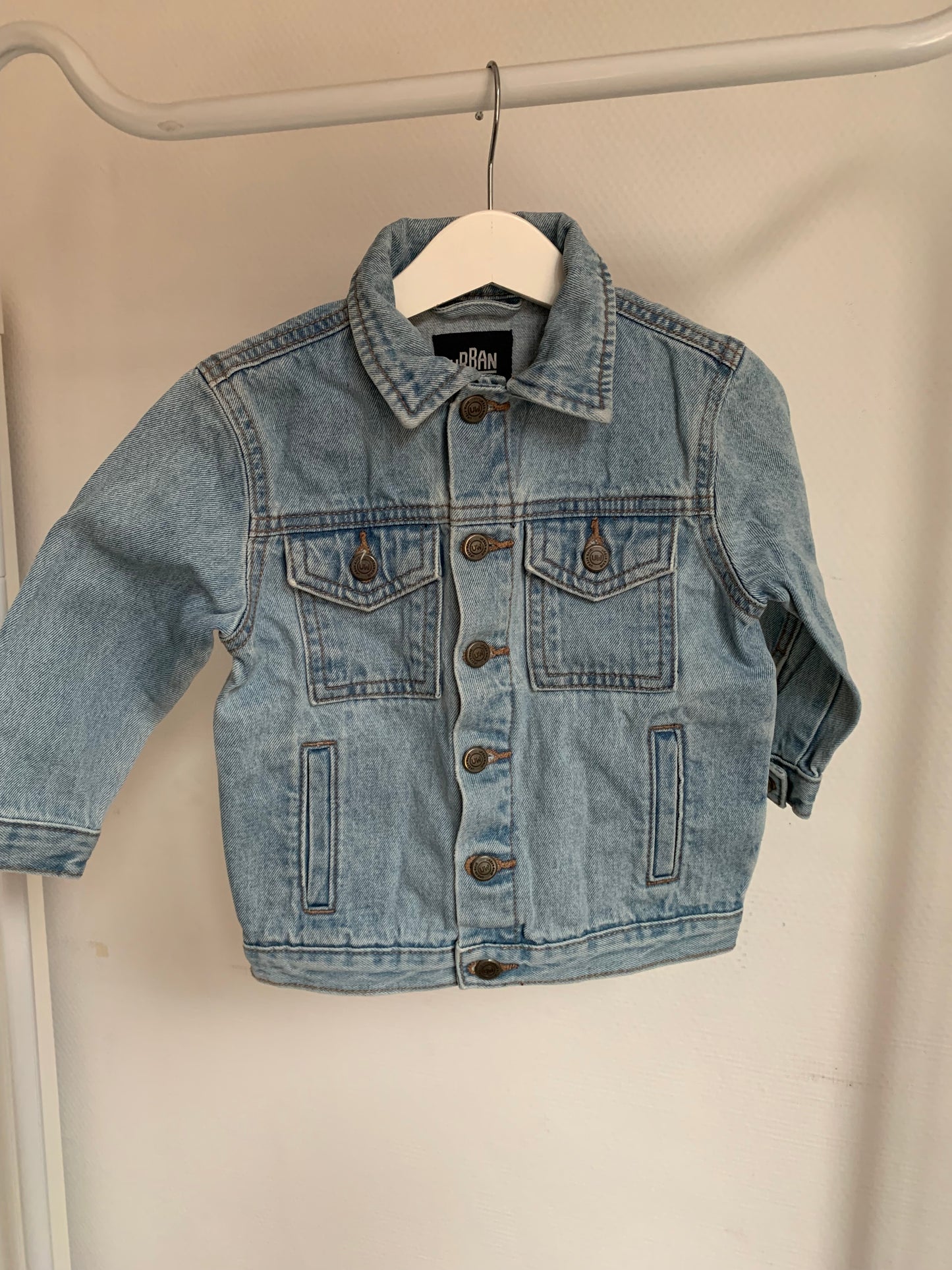 Lichtblauwe jeansjas