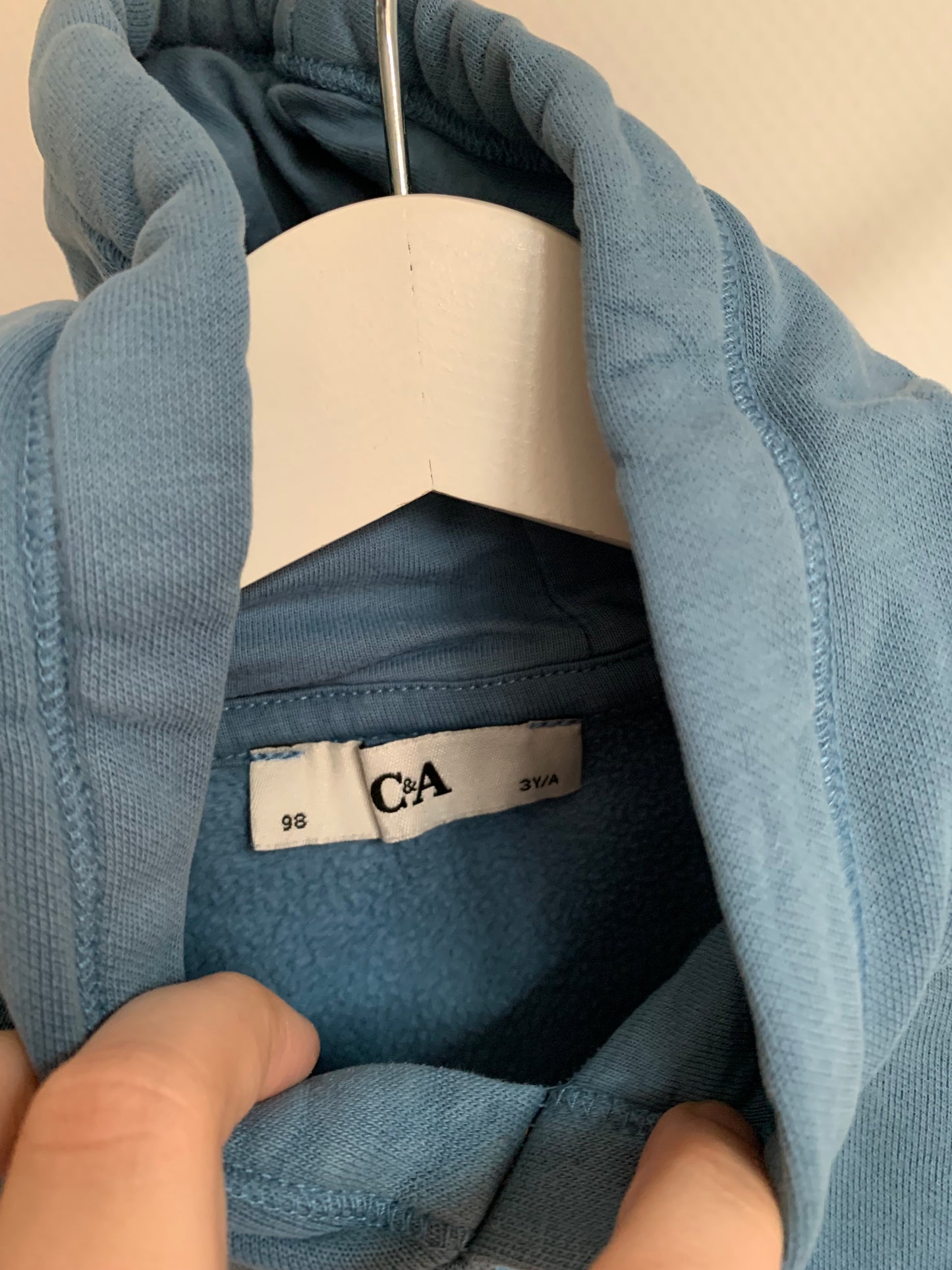 Blauwe sweater met dino ⚡