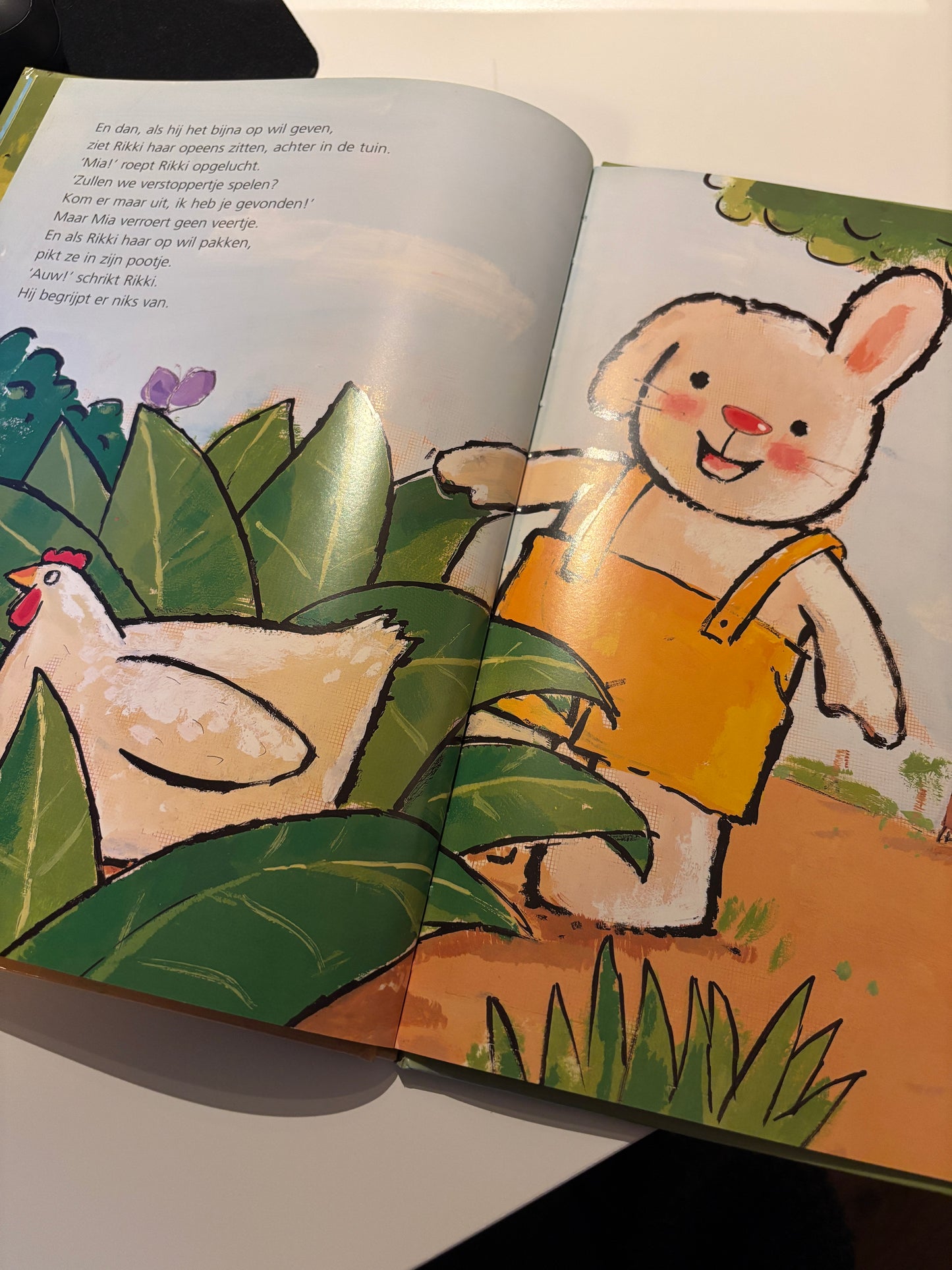 Guido van Genechten - Rikki en Mia de kip