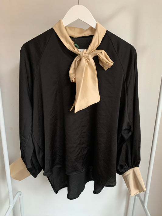 Zwarte blouse