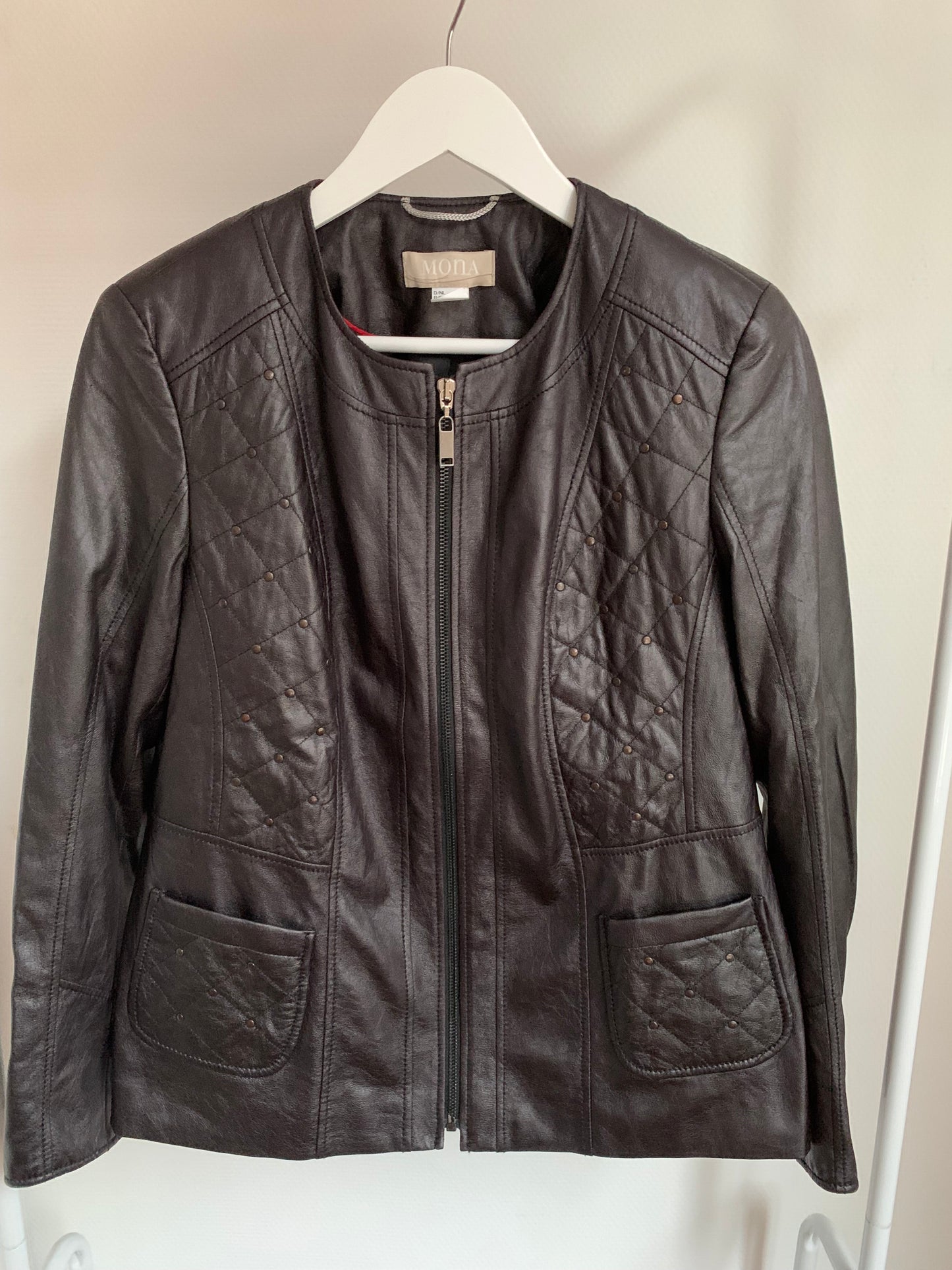 Zwarte imitatielederen jas