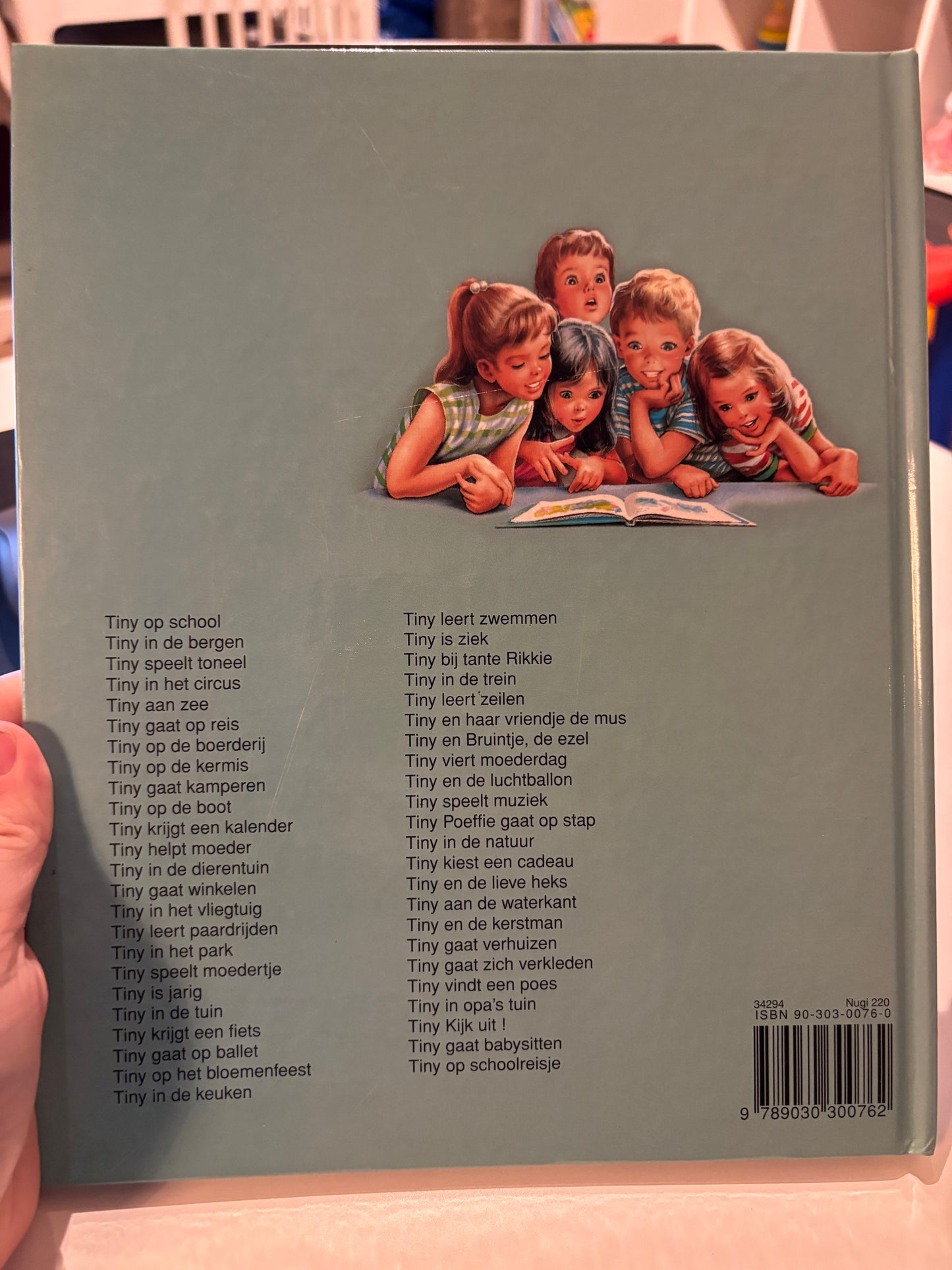 28. Tiny in de trein