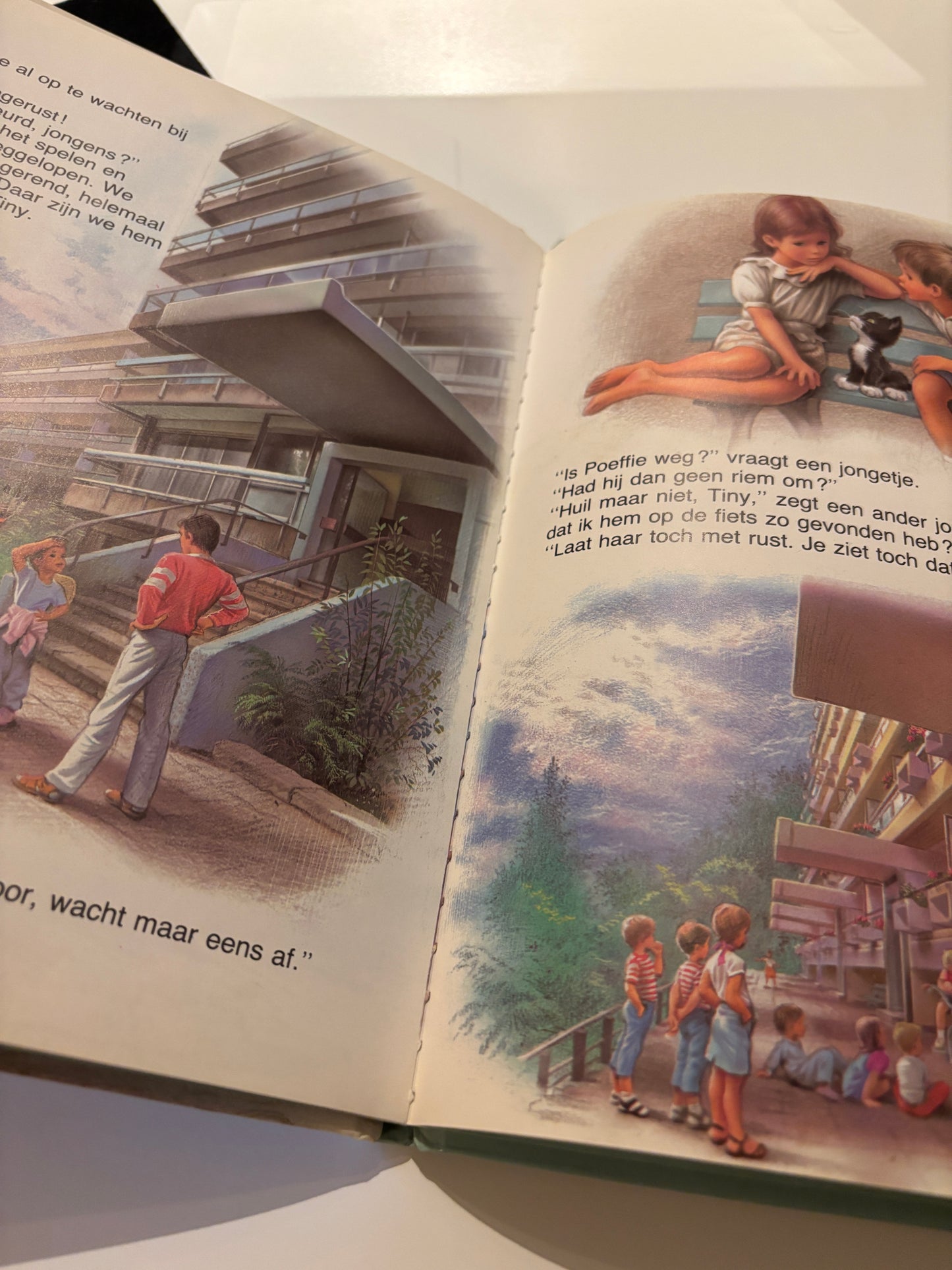 36. Tiny: Poeffie gaat op stap