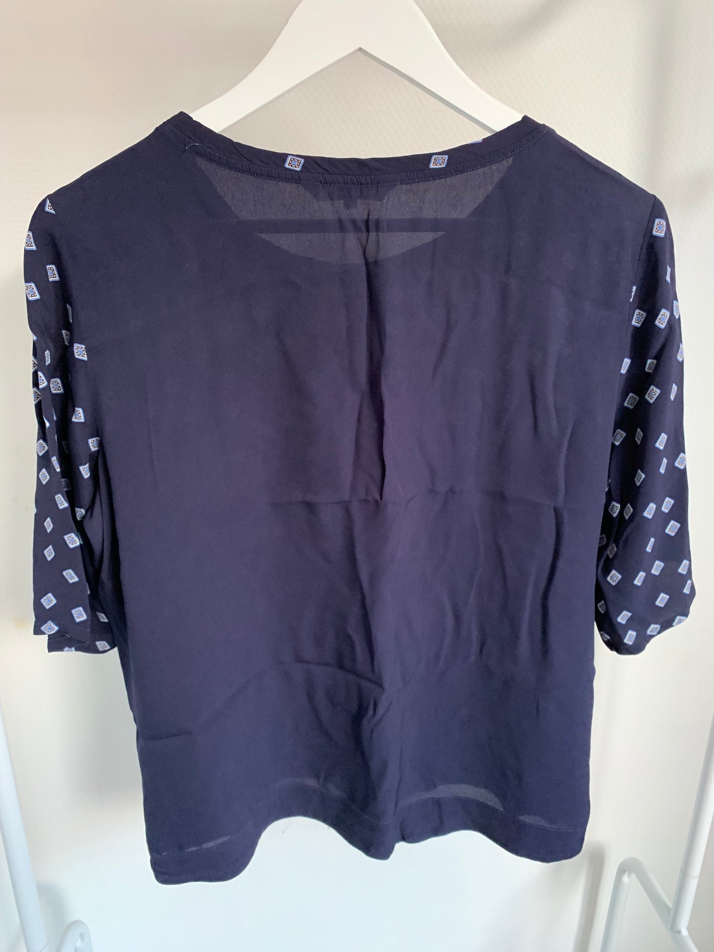 Marineblauwe blouse