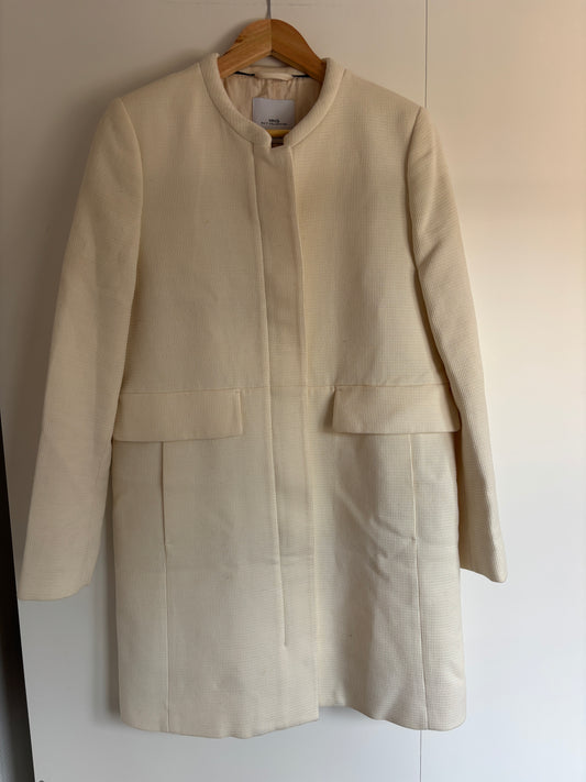 Crèmekleurige jas
