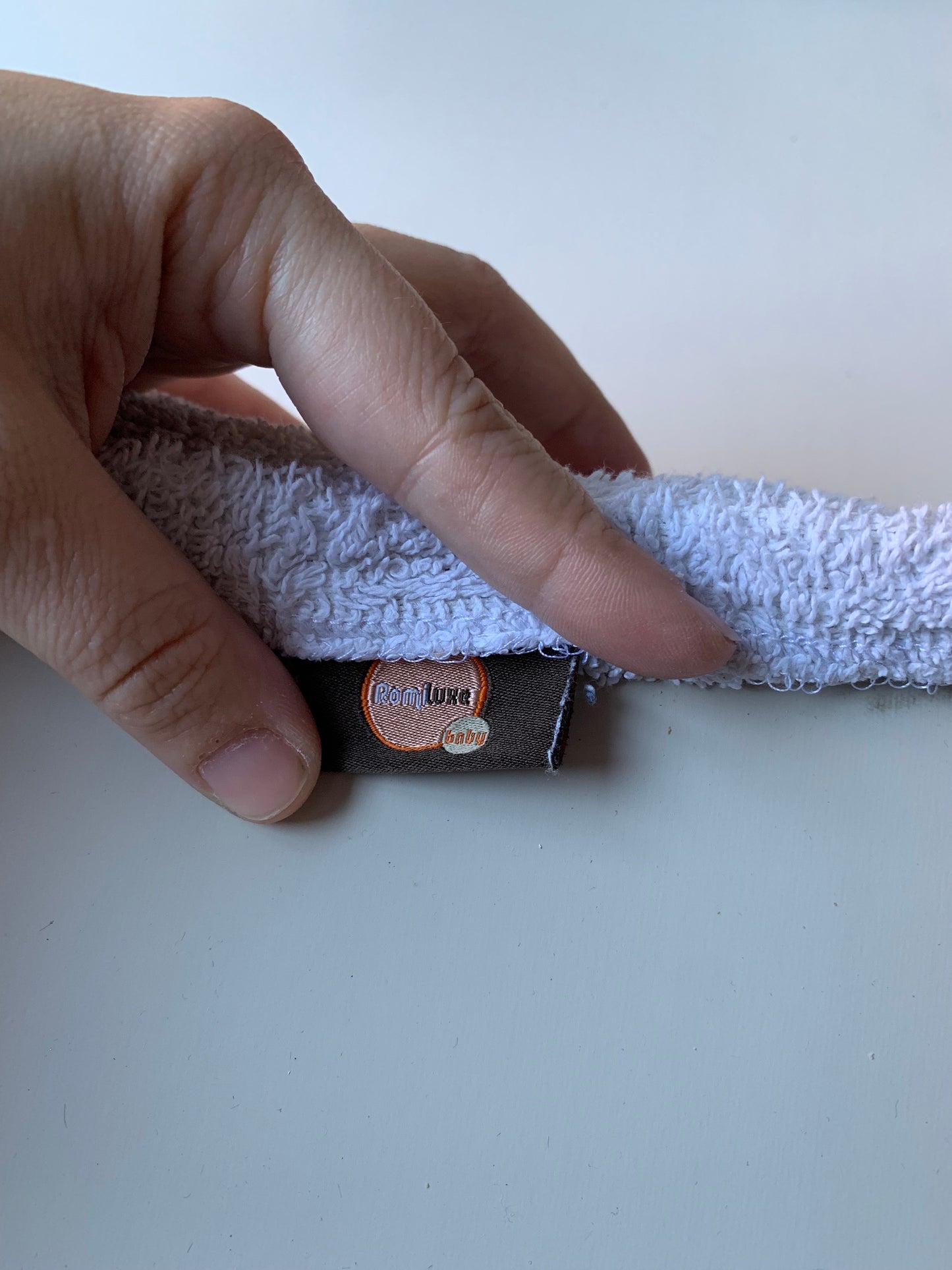 Lichtgrijze hoes verschoningskussen