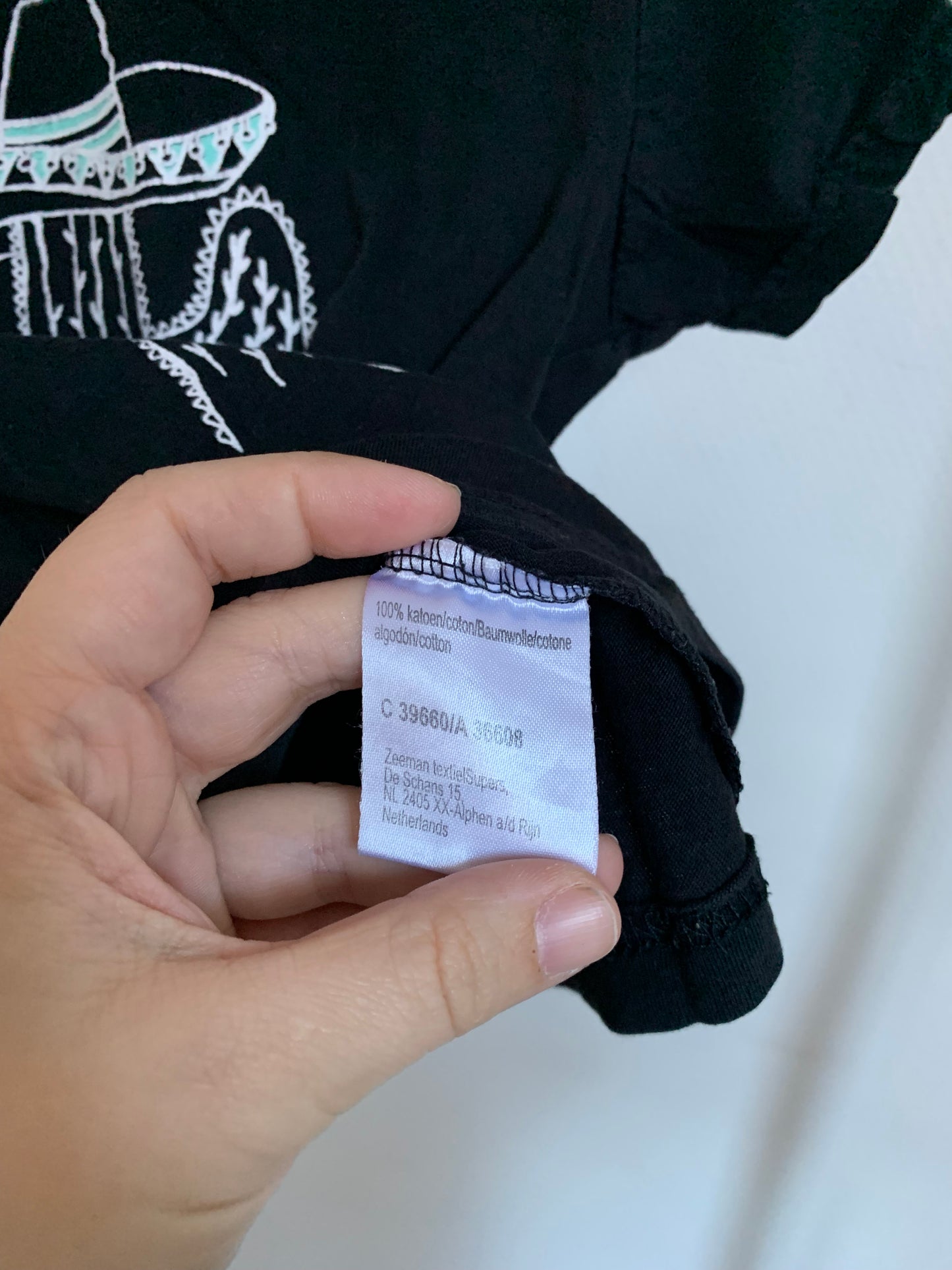 Zwarte T-shirt "Fiesta"