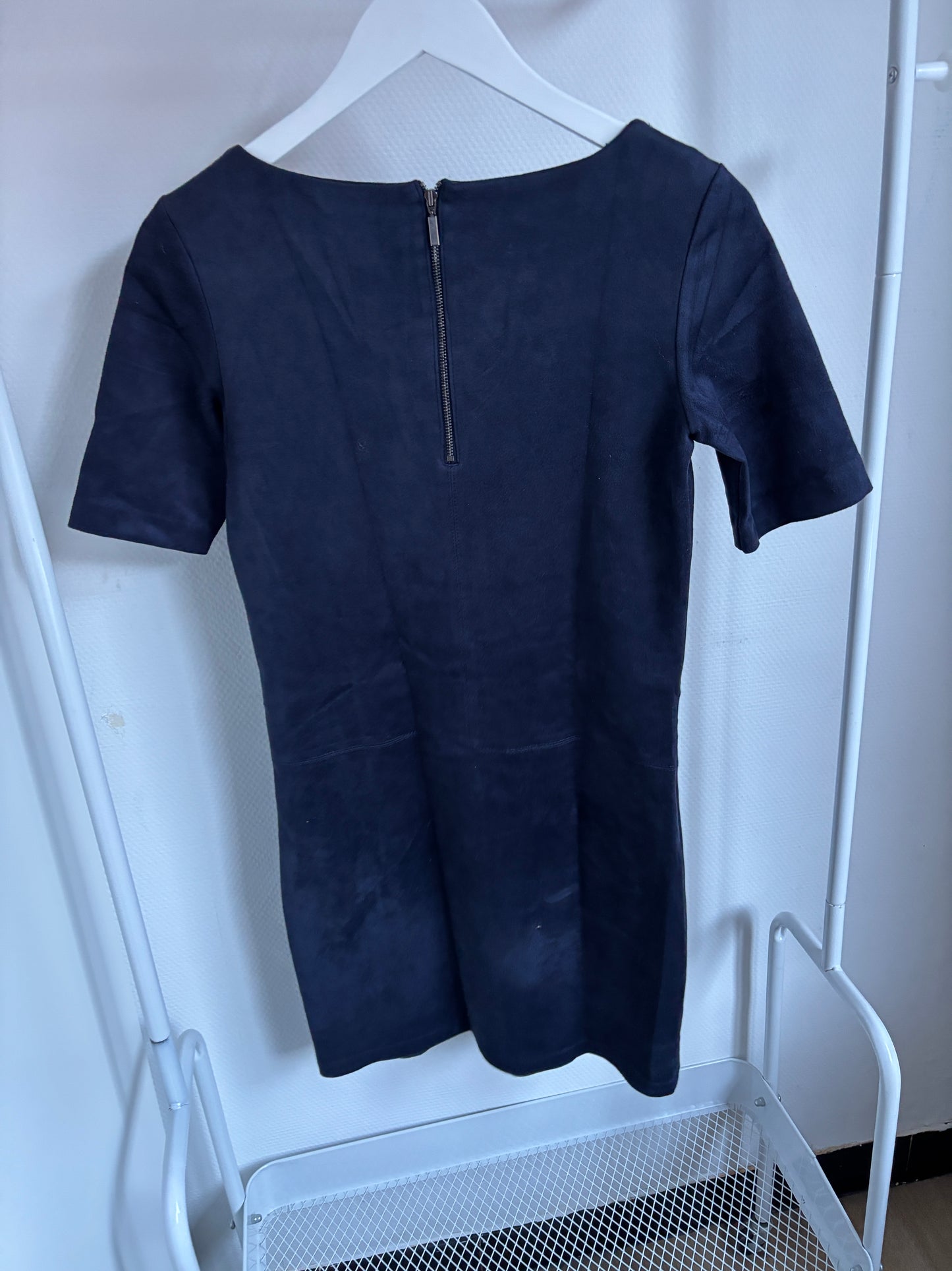 Marineblauwe fluwelen jurk