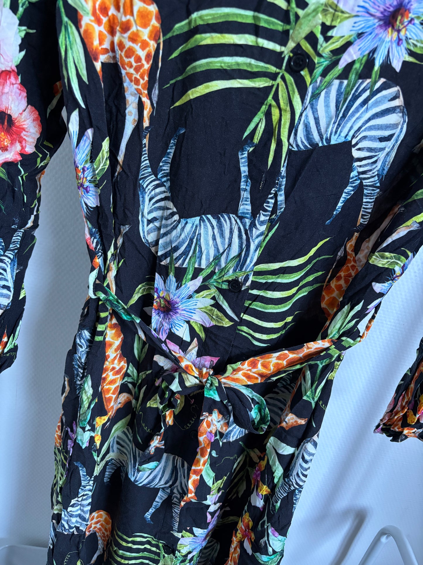 Lange zwarte jurk met dieren