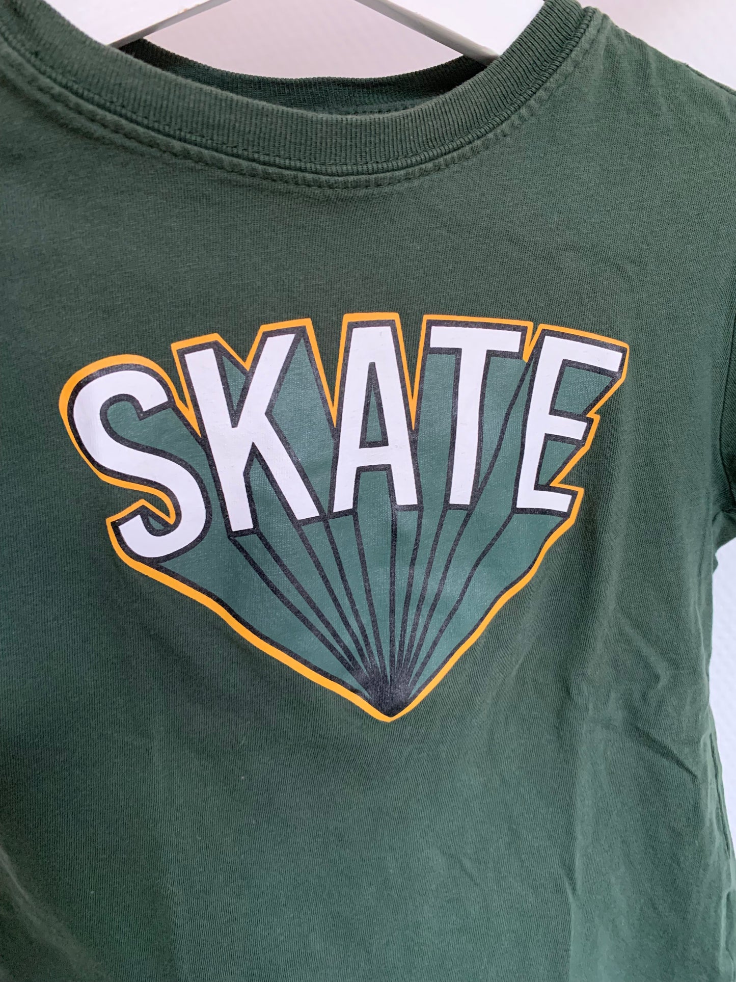 Donkergroene t-shirt