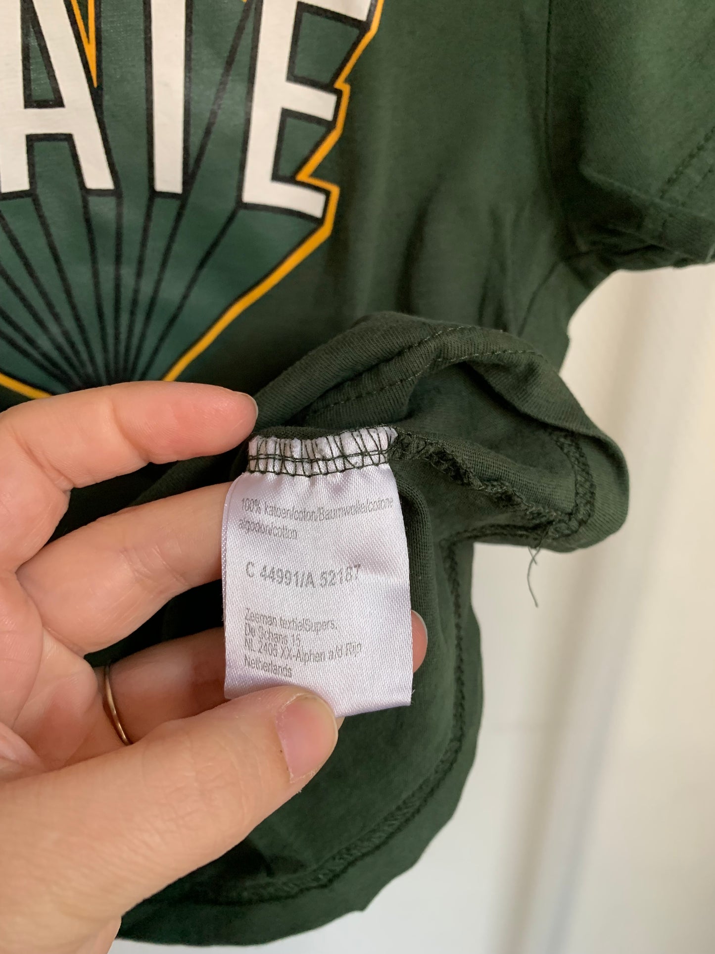 Donkergroene t-shirt