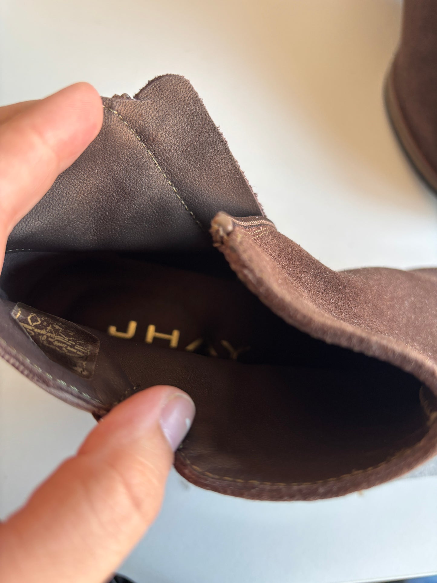 Bruine enkellaarsjes