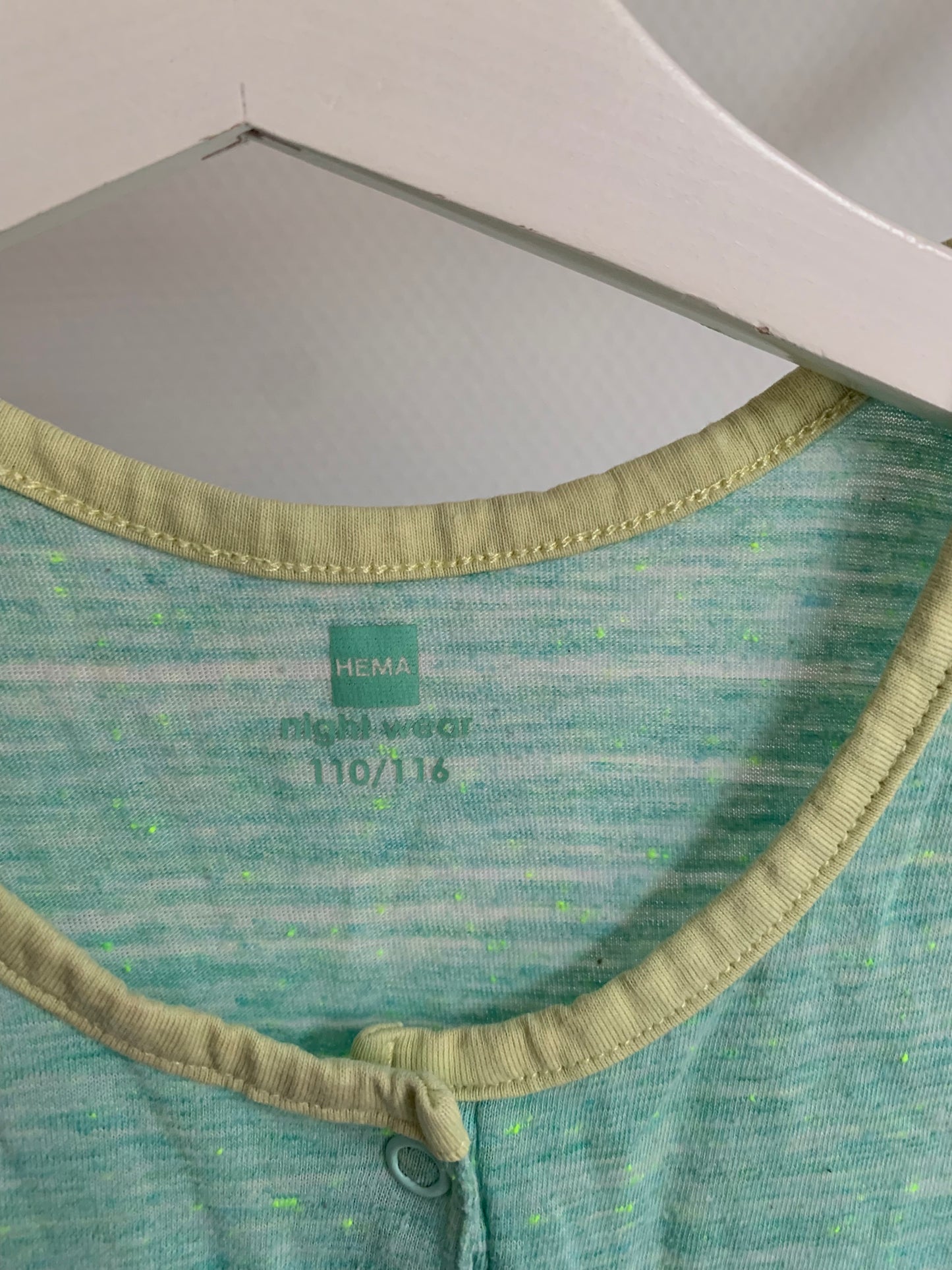 Lichtblauwe eendelige zomerpyjama