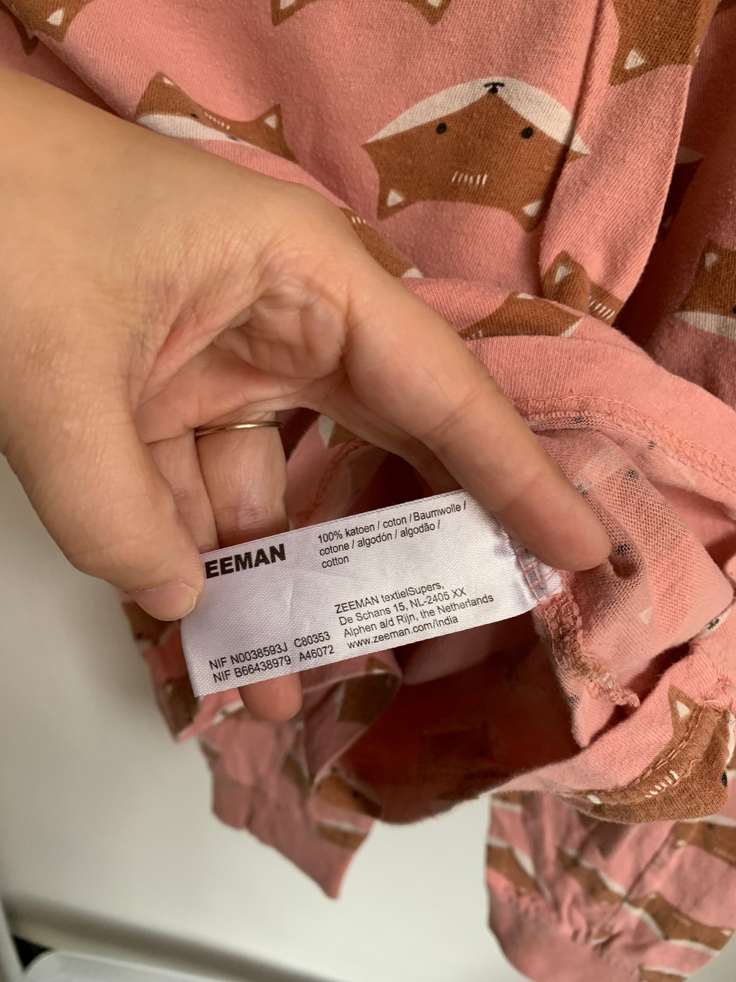 Roze tweedelige pyjama met vosjes